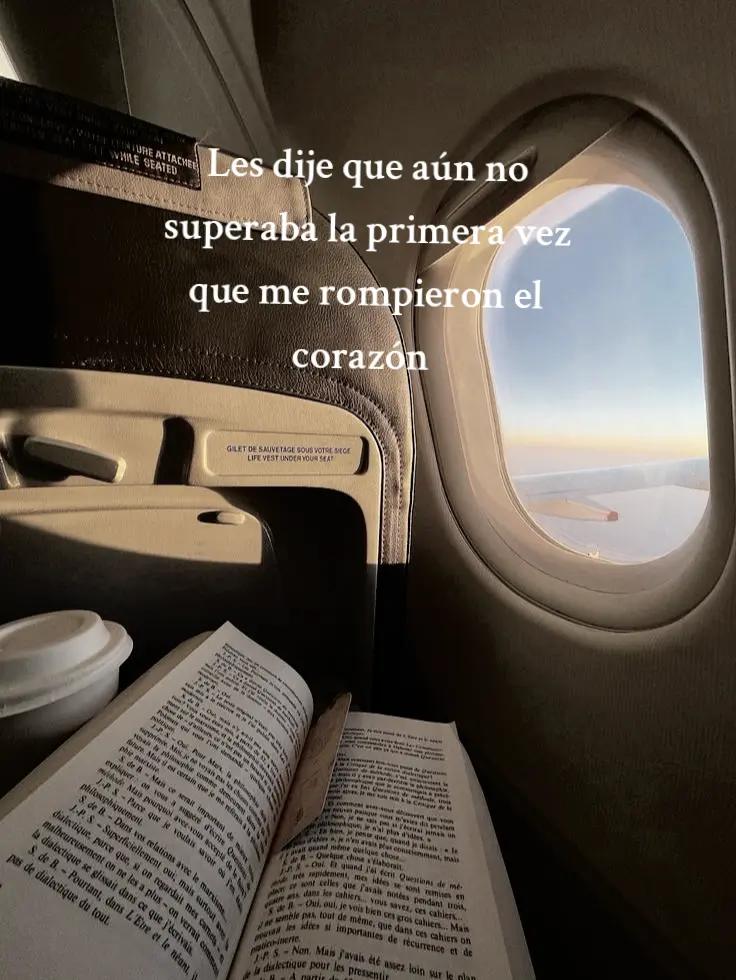 @Xyrebook📚✨