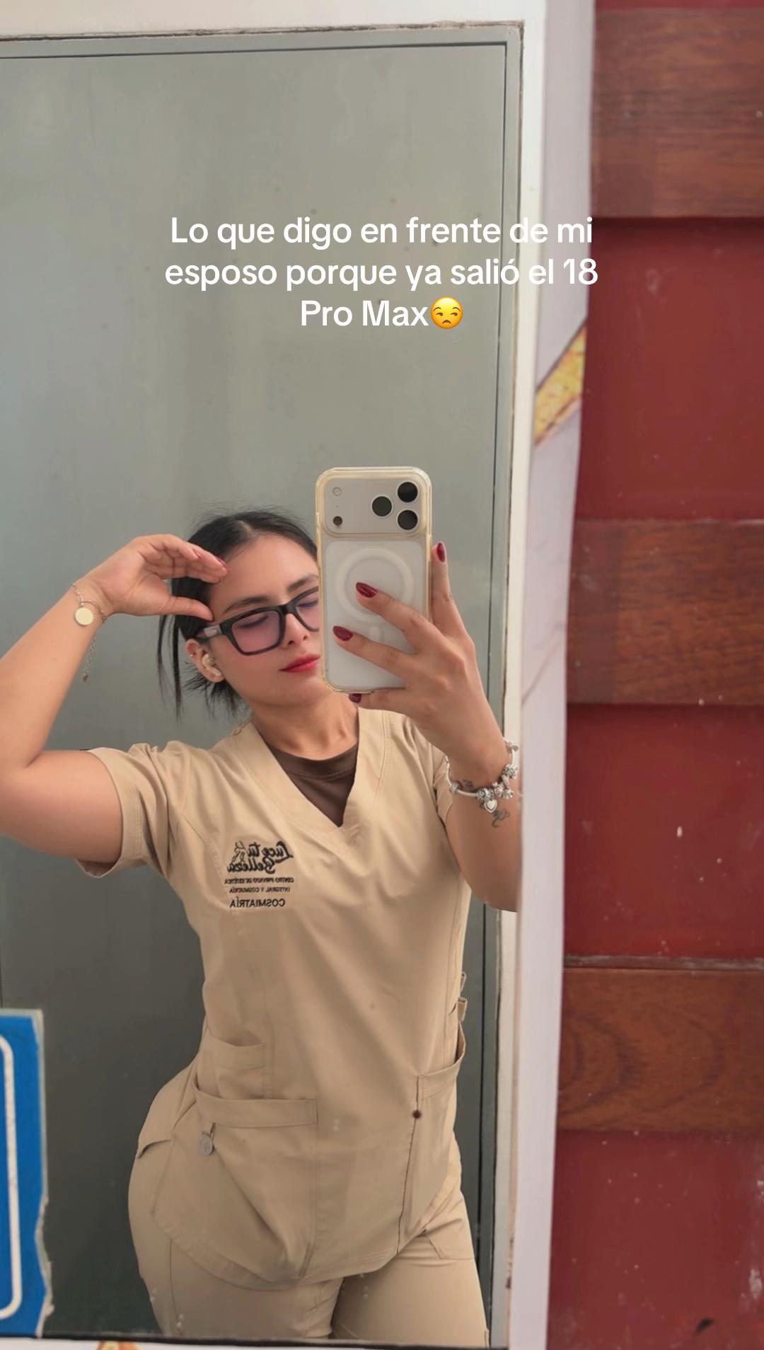 @𝑬𝒎𝒆𝒍𝒊𝒛 𝑹𝒂𝒎𝒐𝒔