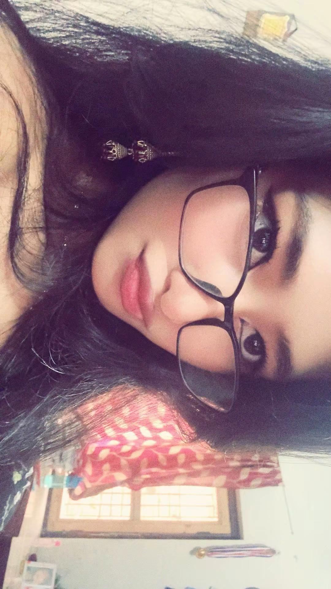 @KAREENA