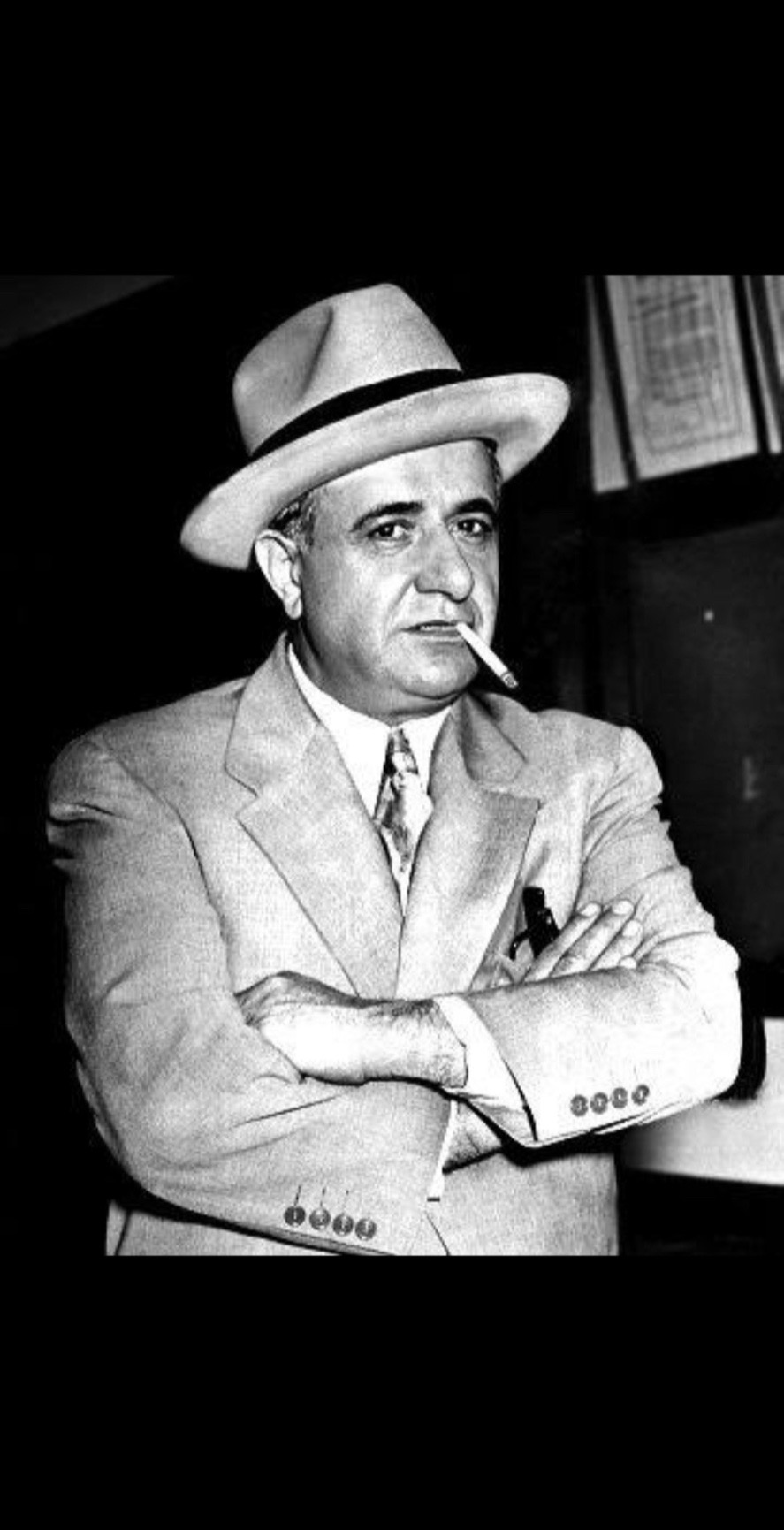 @MobsterMoments