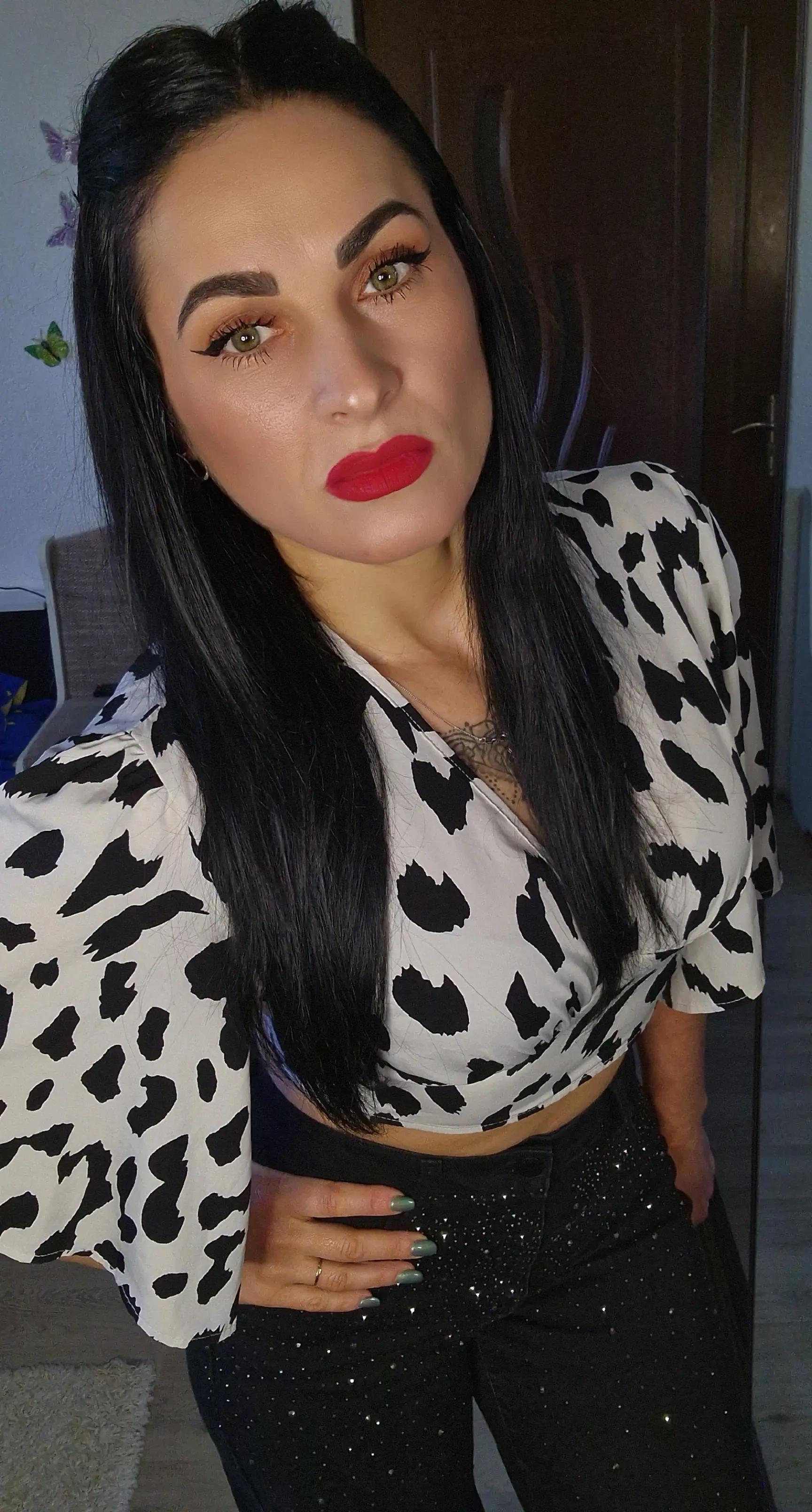 @elena