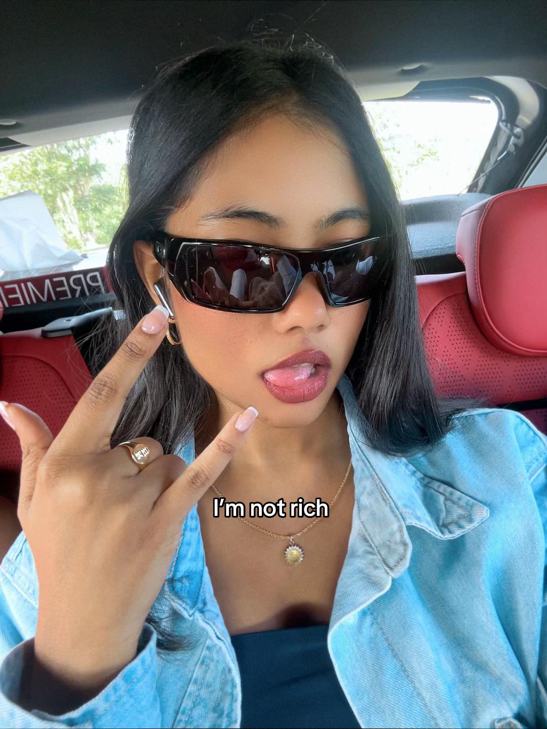 @🍸