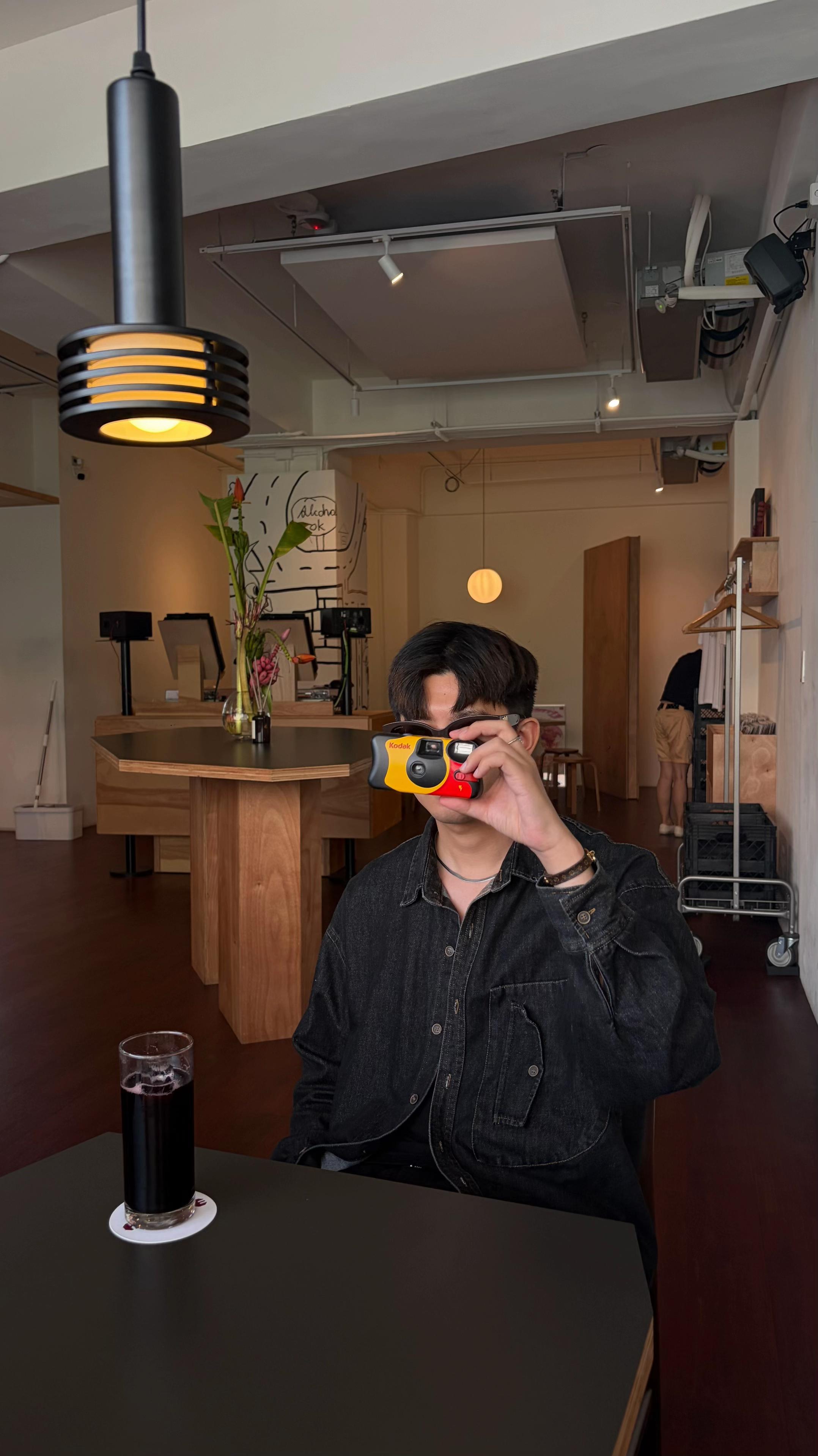 @𝙇𝙤𝙪𝙞𝙨 陸弈斯