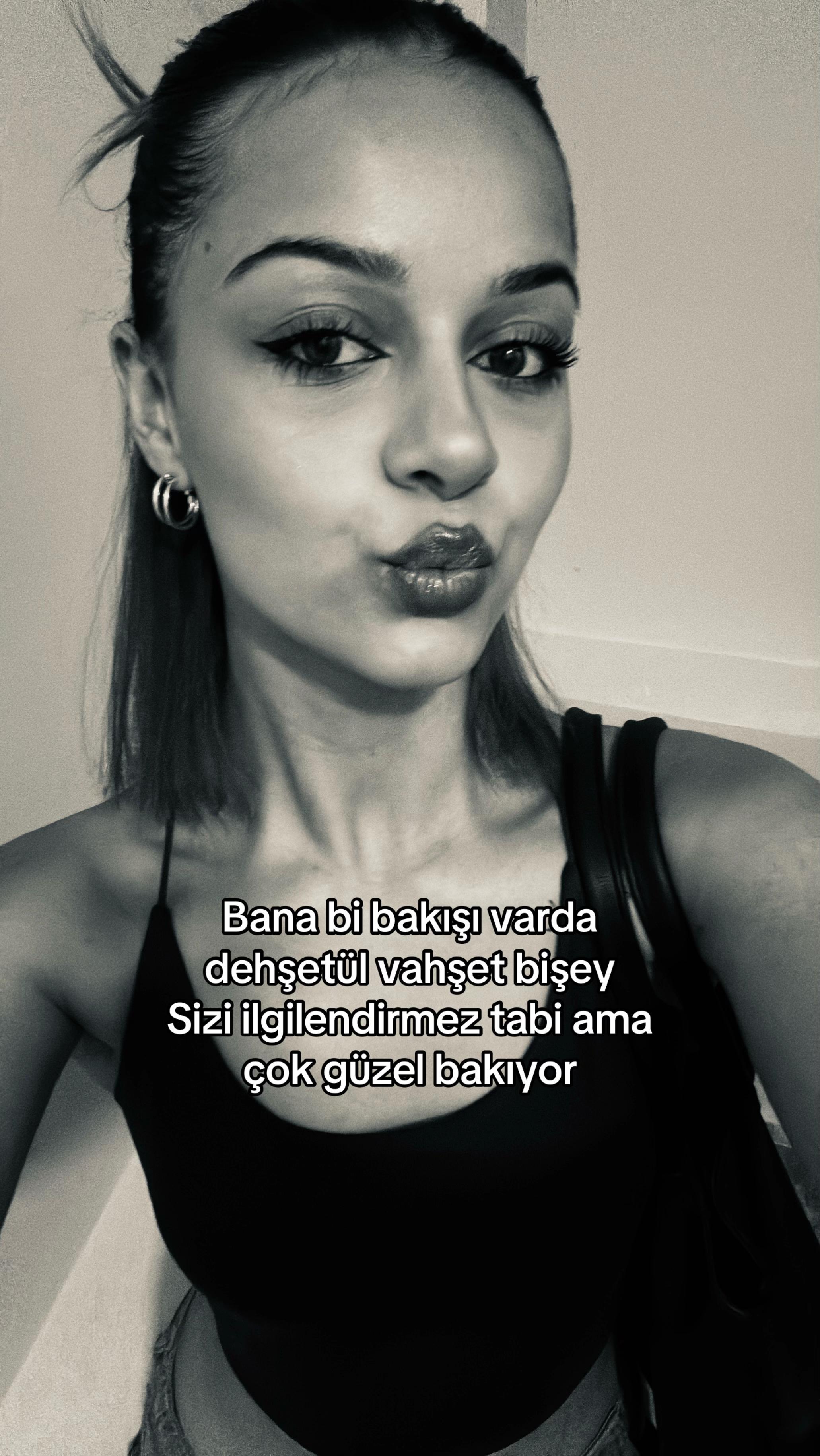 @BKᥫ᭡
