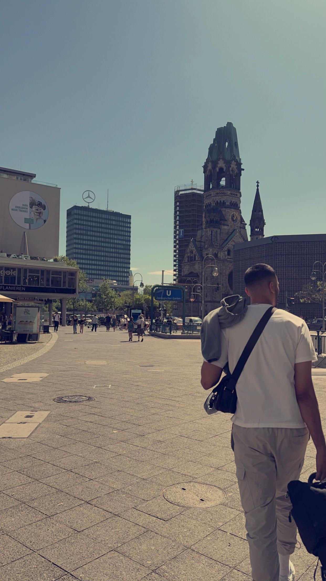 @Az&Riz | Tech | Career Advice