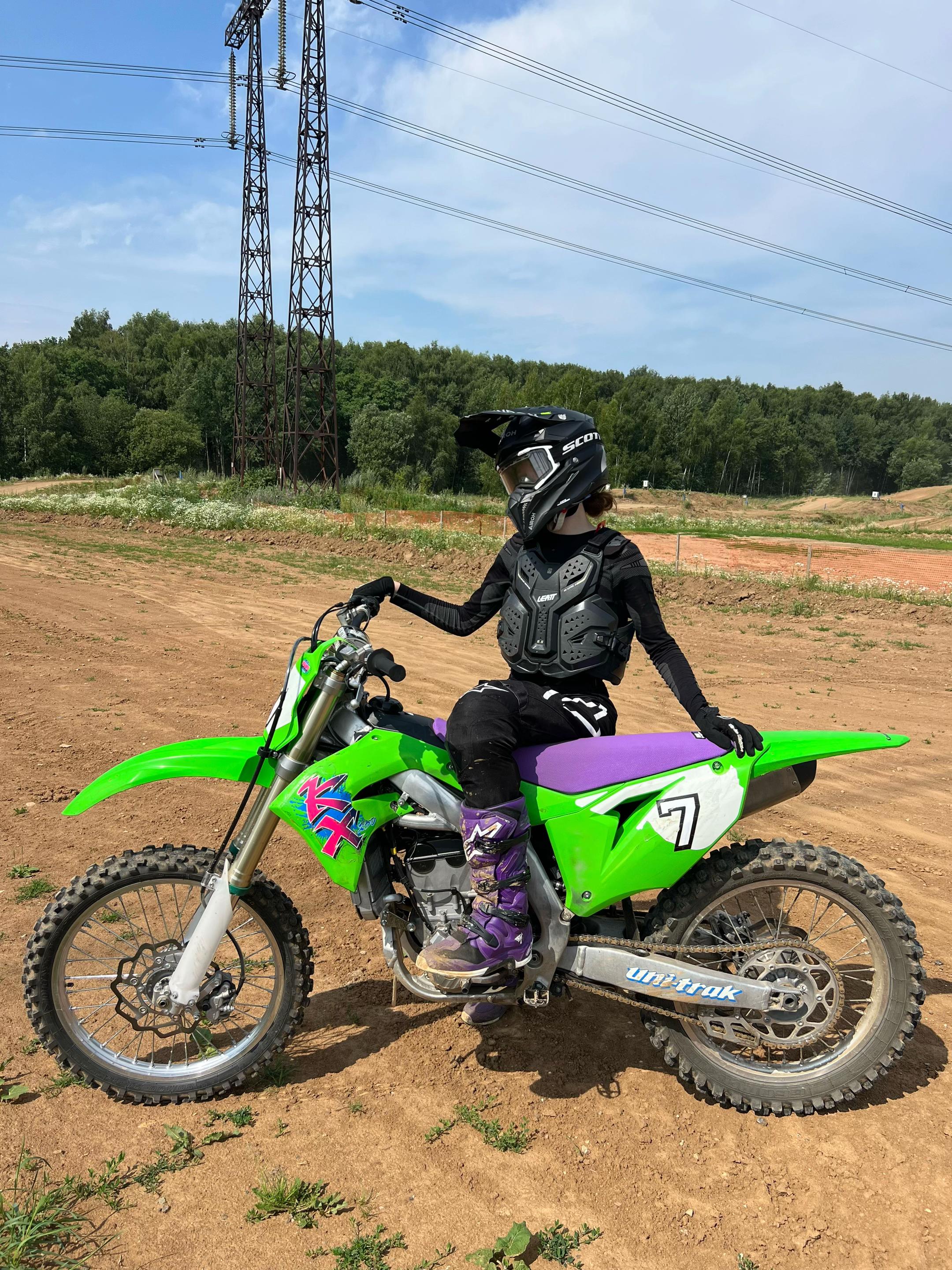 @Kawasaki_7_MX
