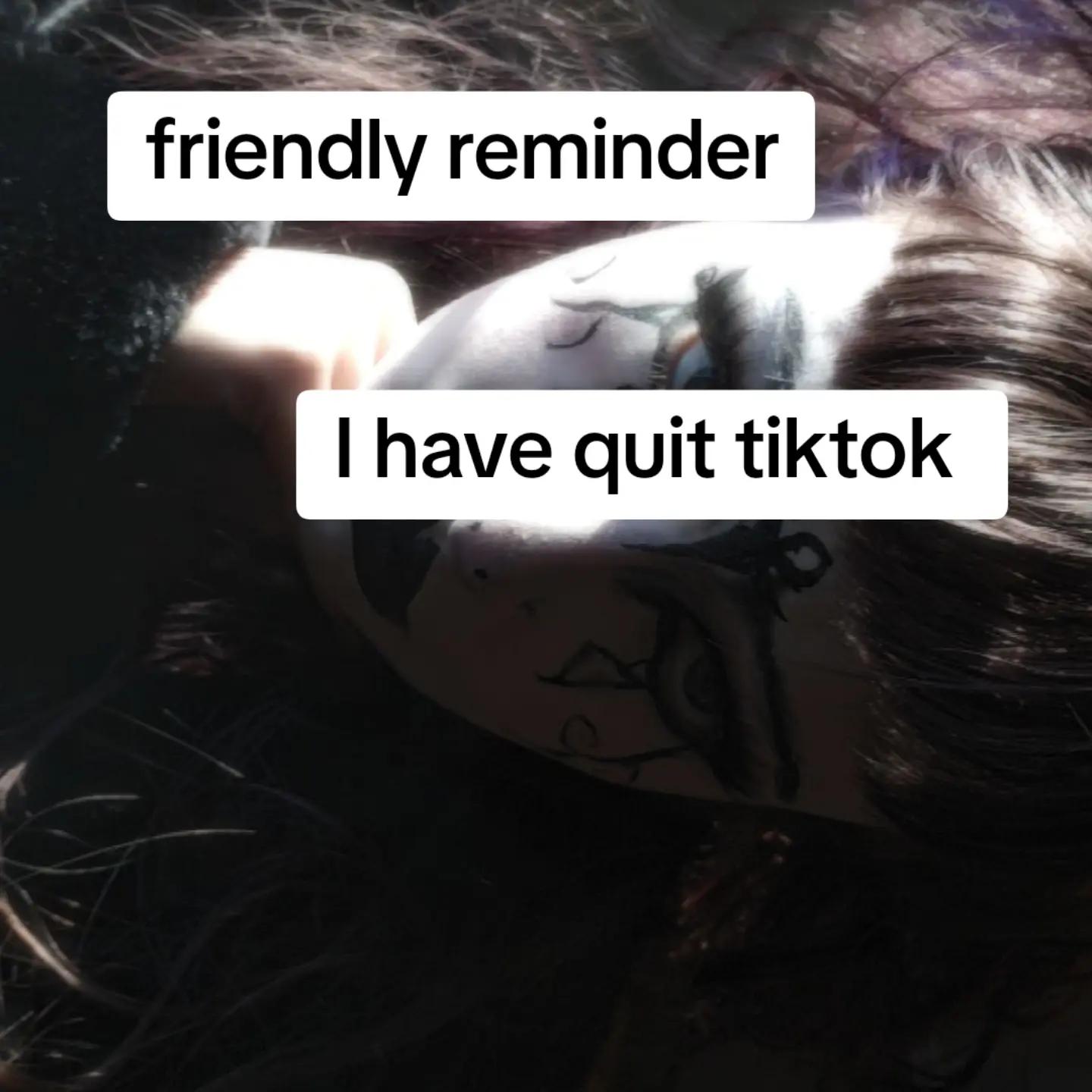 @JustJonnika🦇🐈⬛️🖤