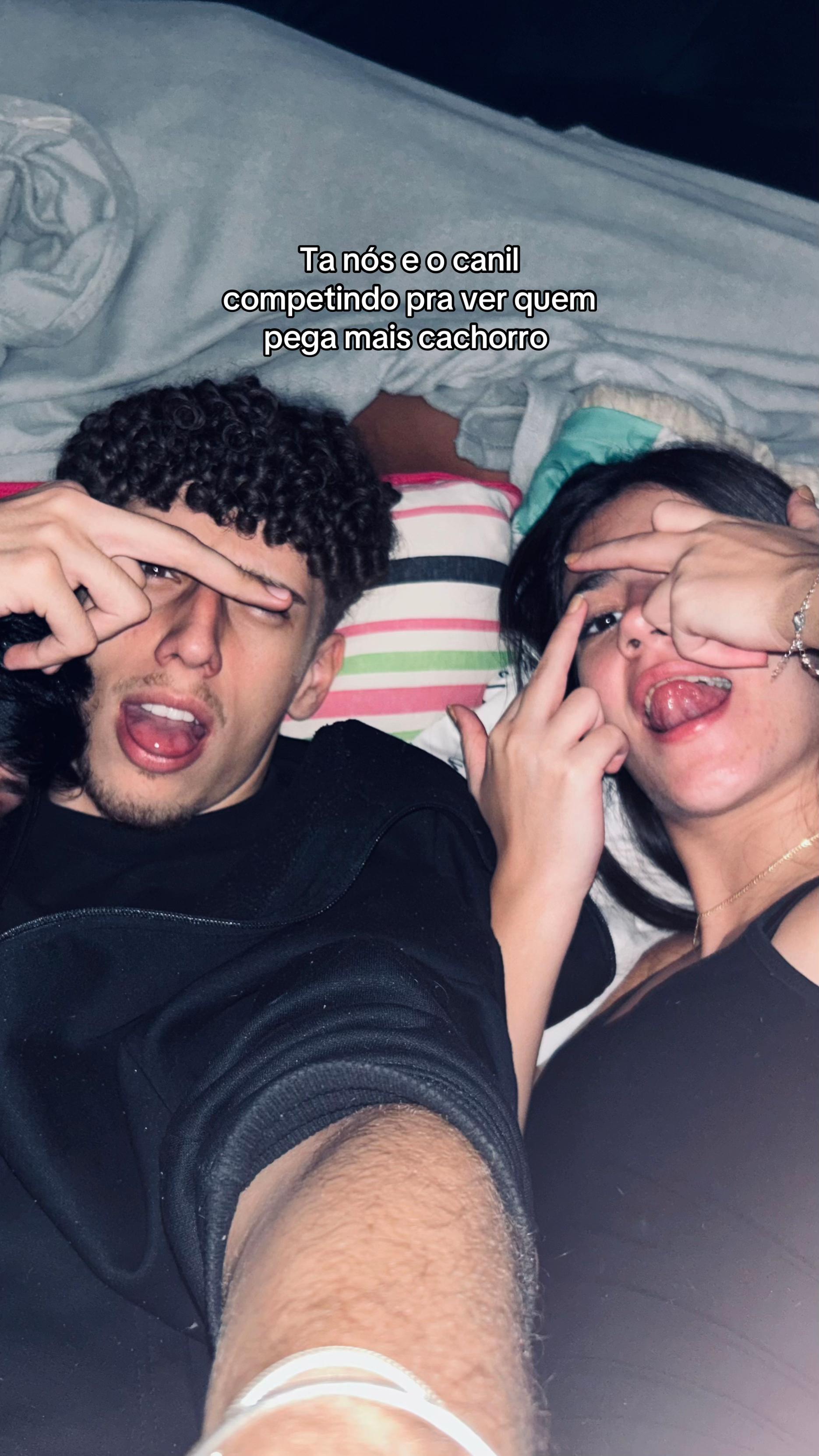@melzinha_moraess