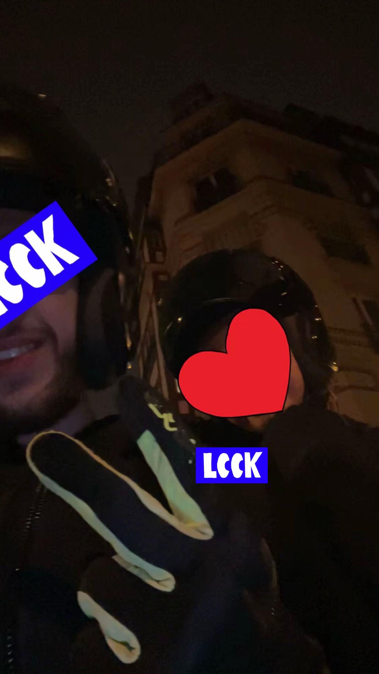 @👾