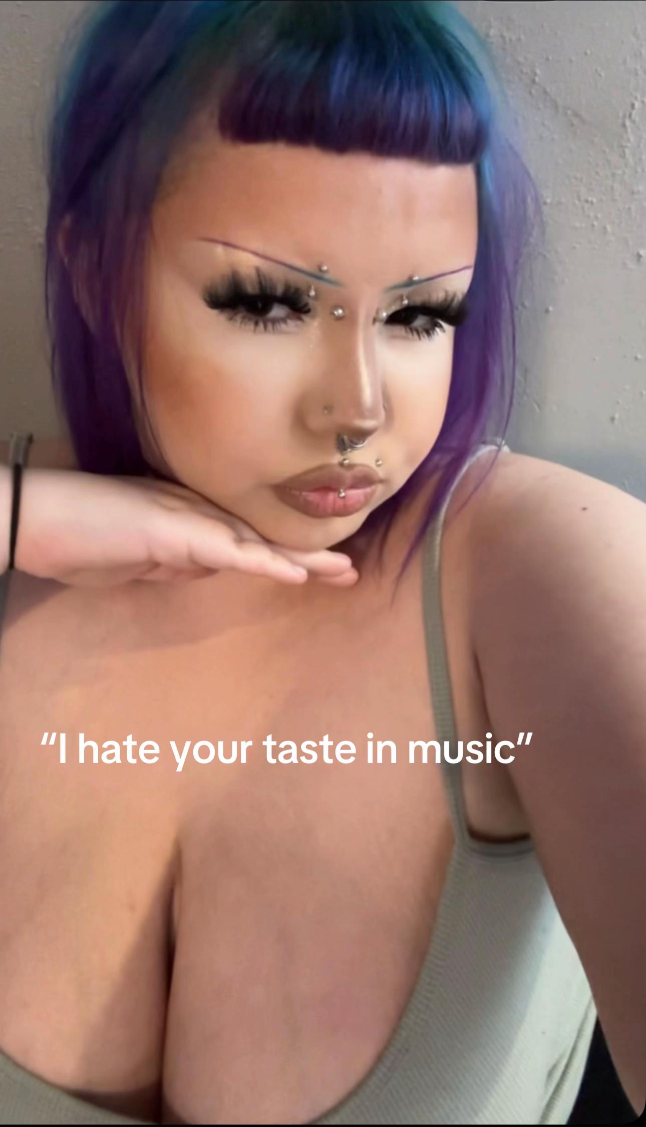 @aaliyah 𓏲ּ𝄢