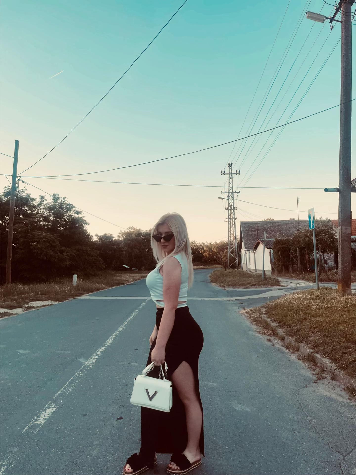@ᴺⁱⁿᵃ