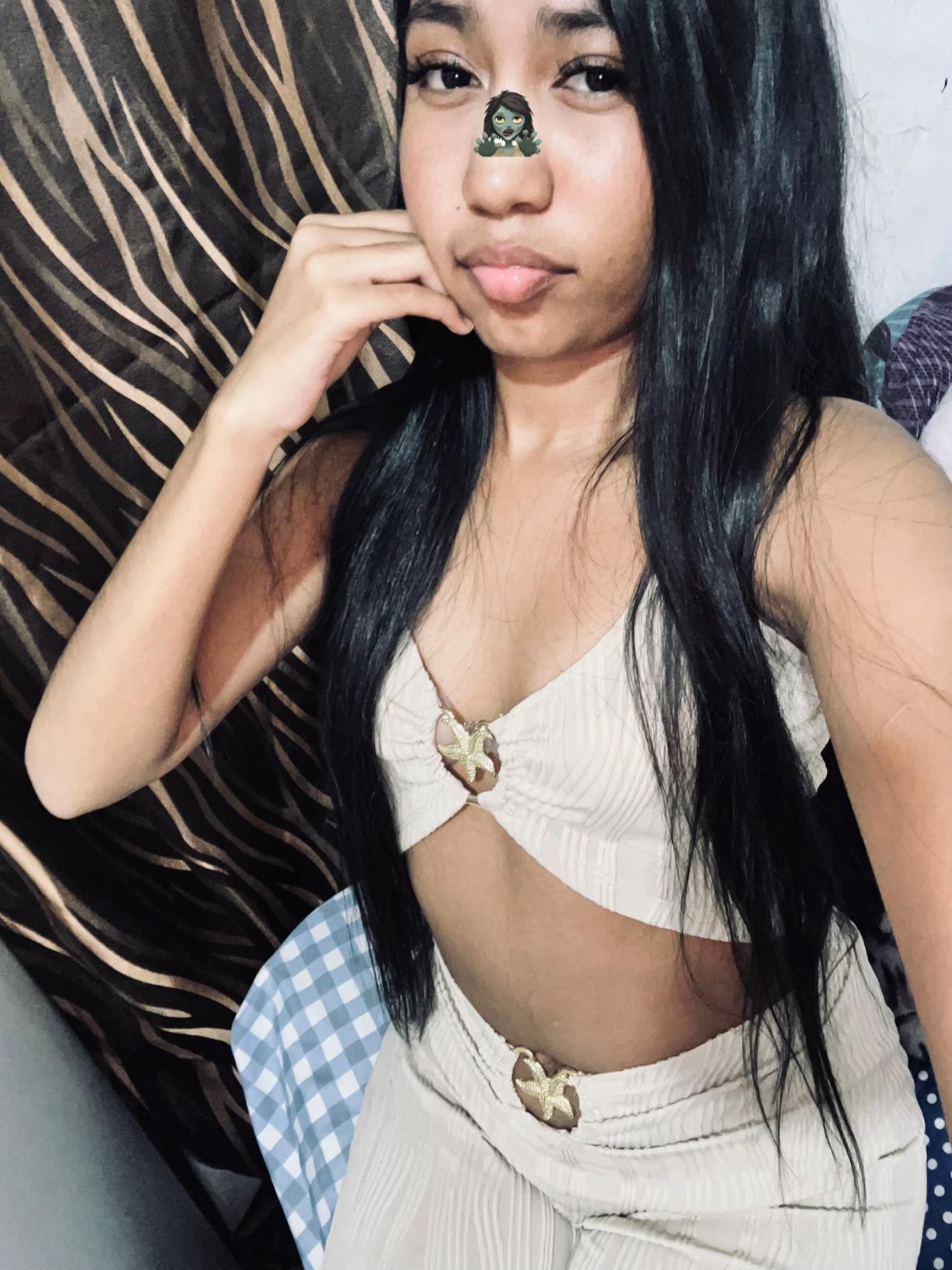 @. 🧔🏽&zwj;♀️الفخذين