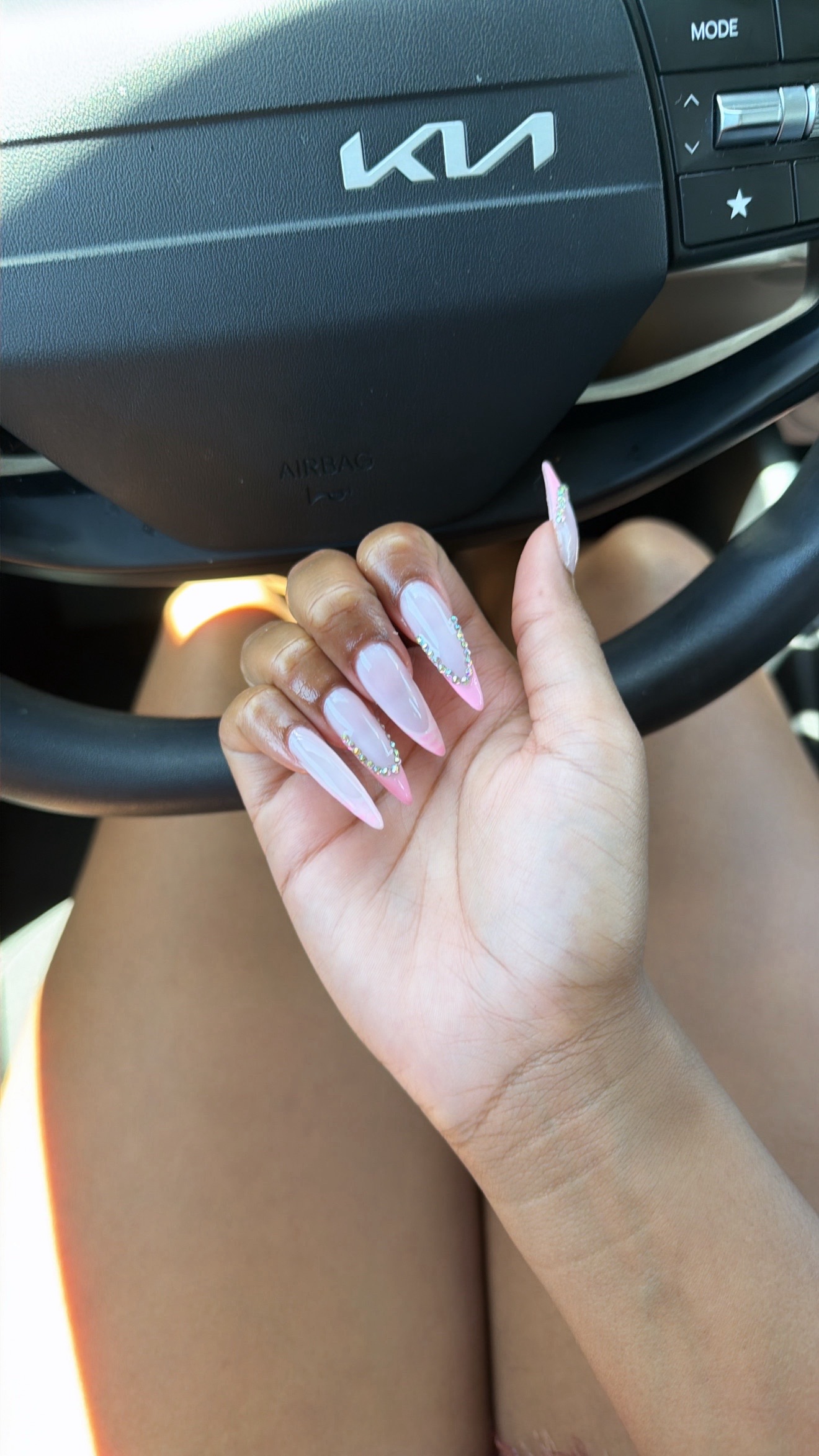@prettyyfacee.e