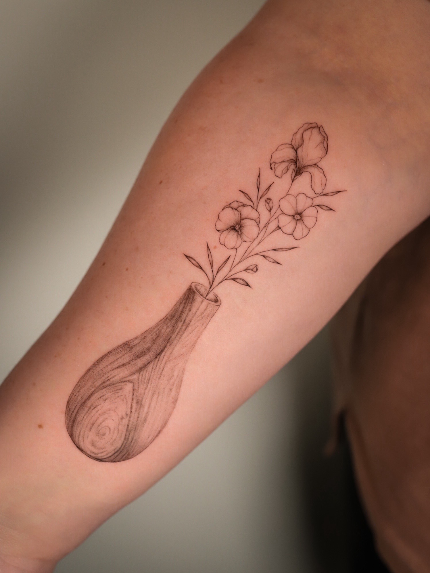 @Lucid Studios Tattoo