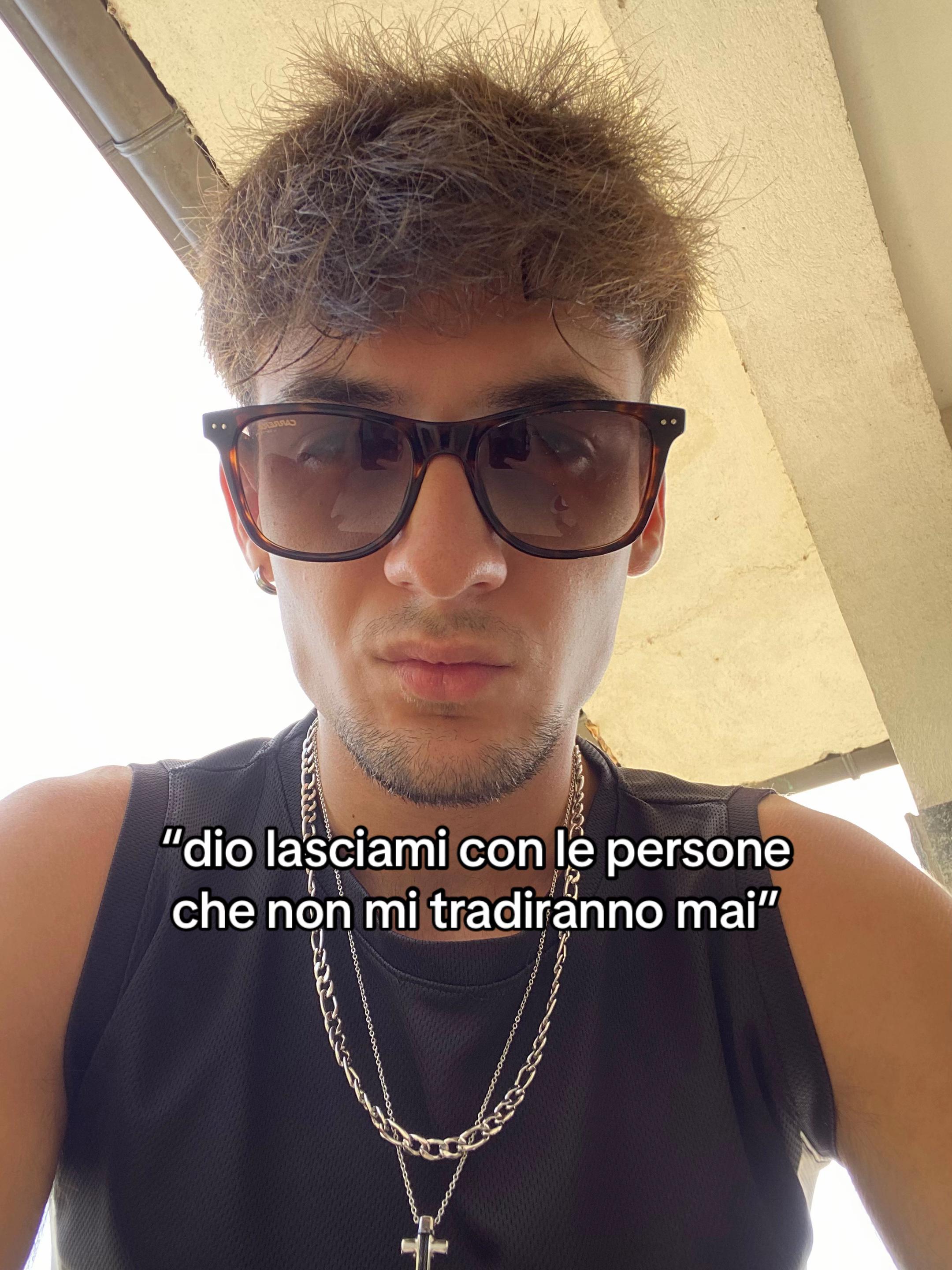 @Christian Pittore