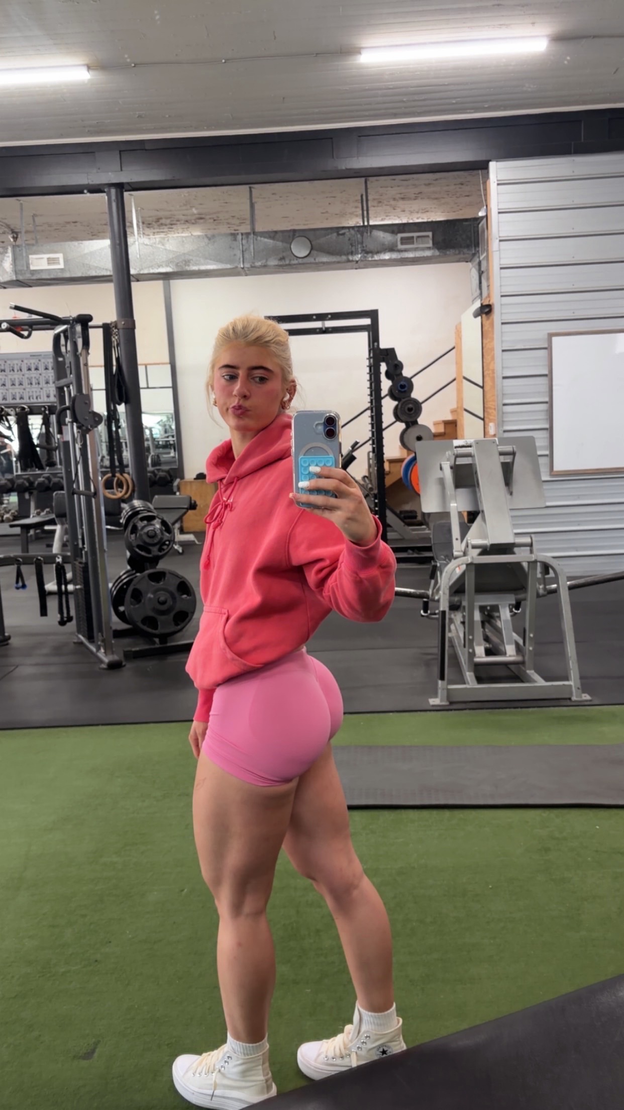 @larkinstrong