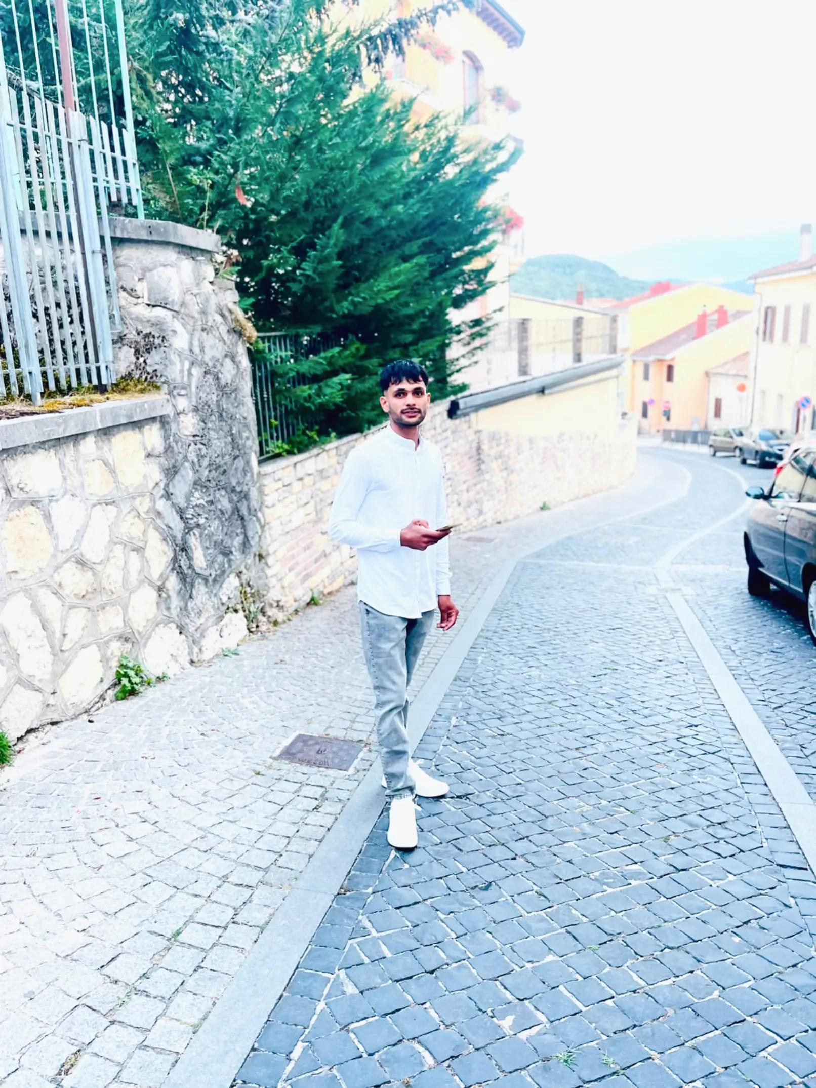 @bajwa🇪🇺🇮🇹