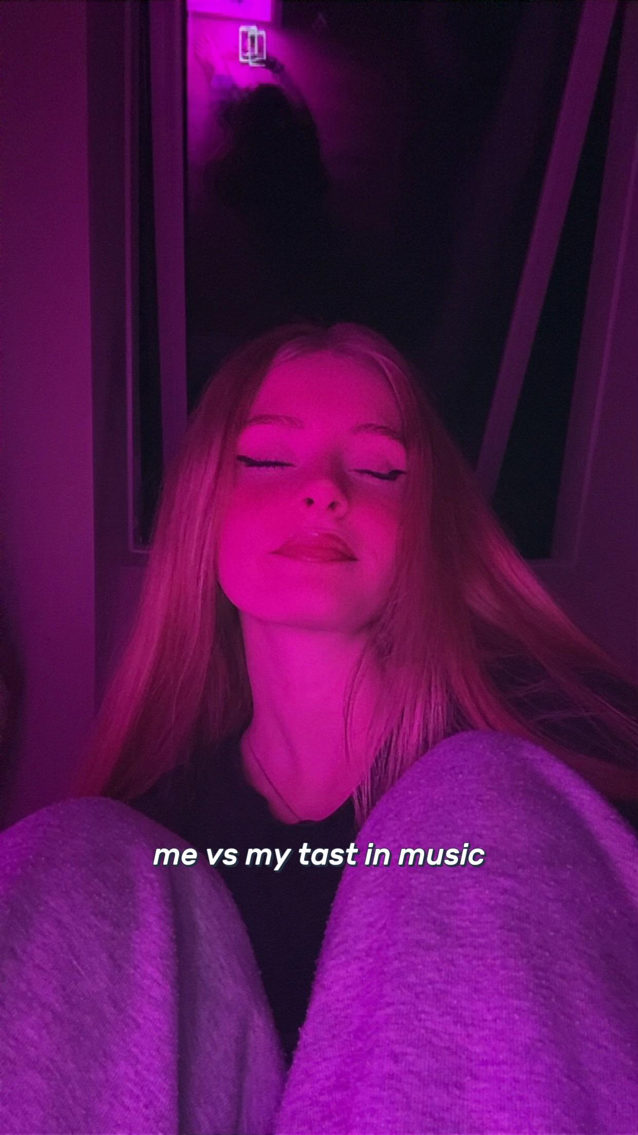 @leloo_swz