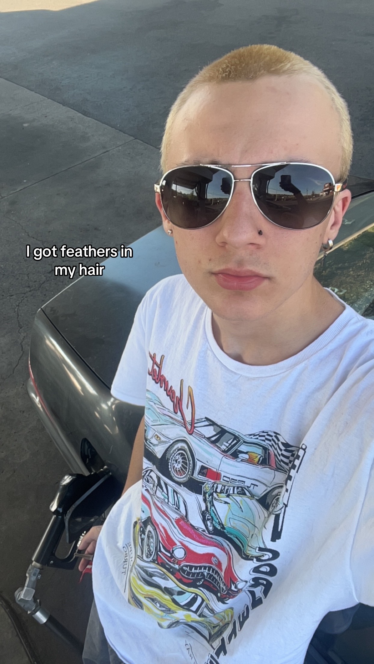 @♛
