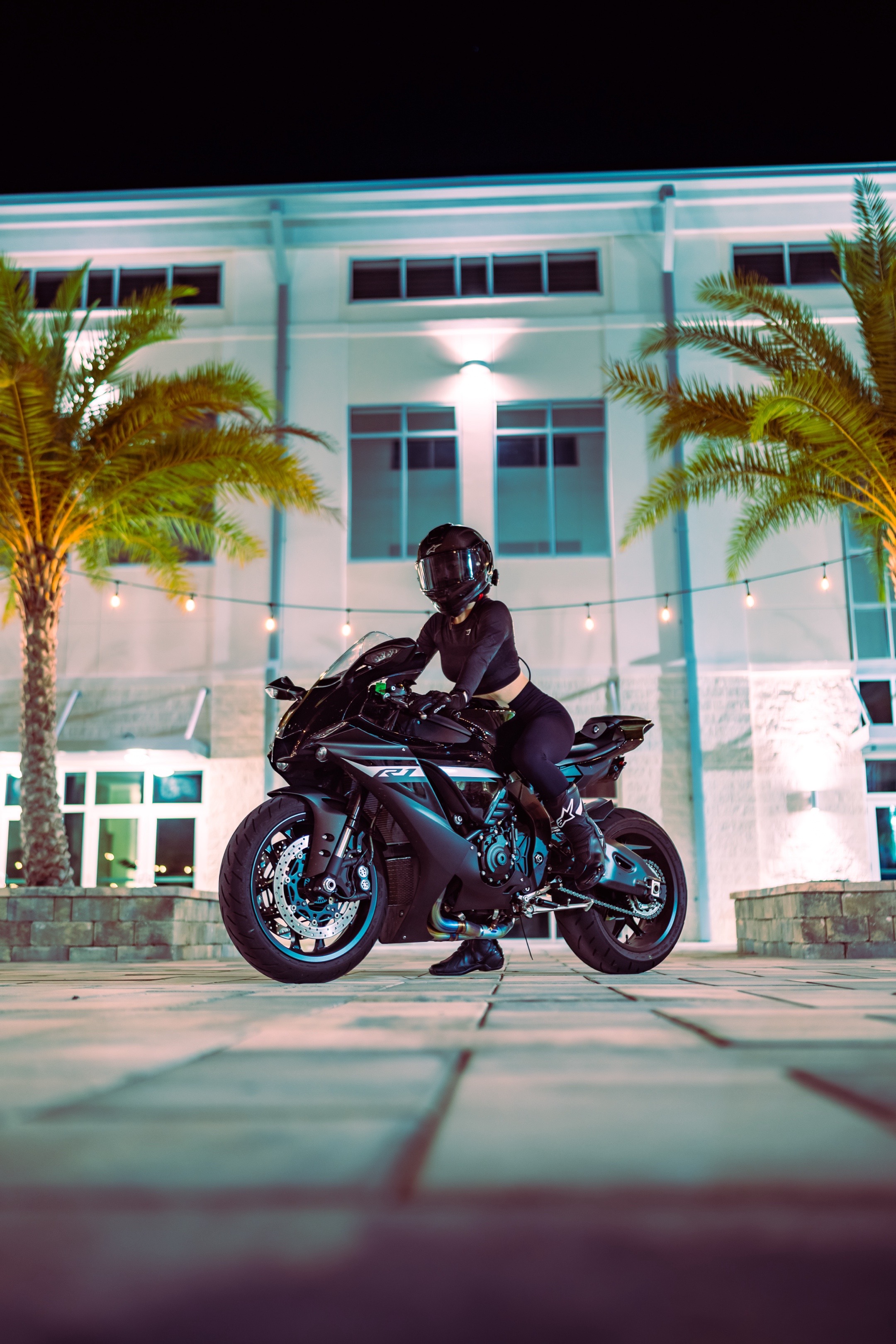 @moto_bob
