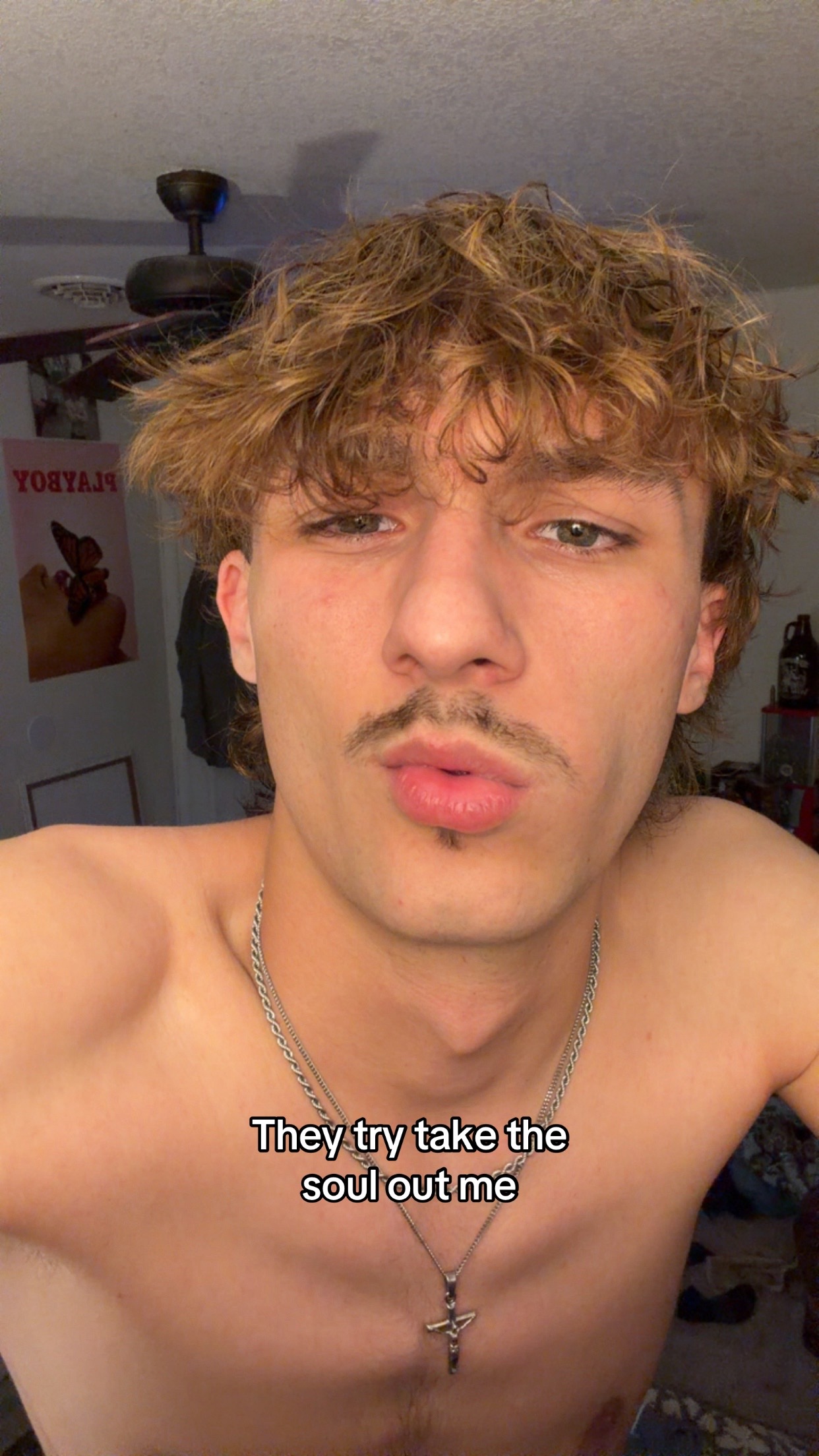 @♛