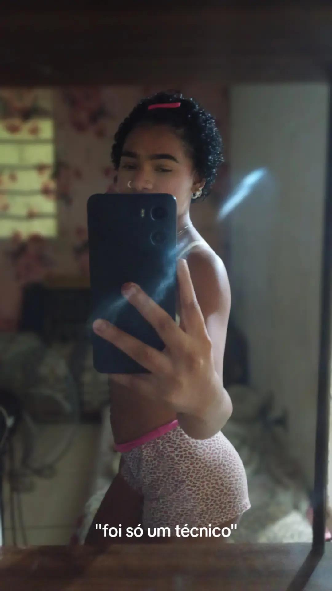 @🧜🏻&zwj;♀️