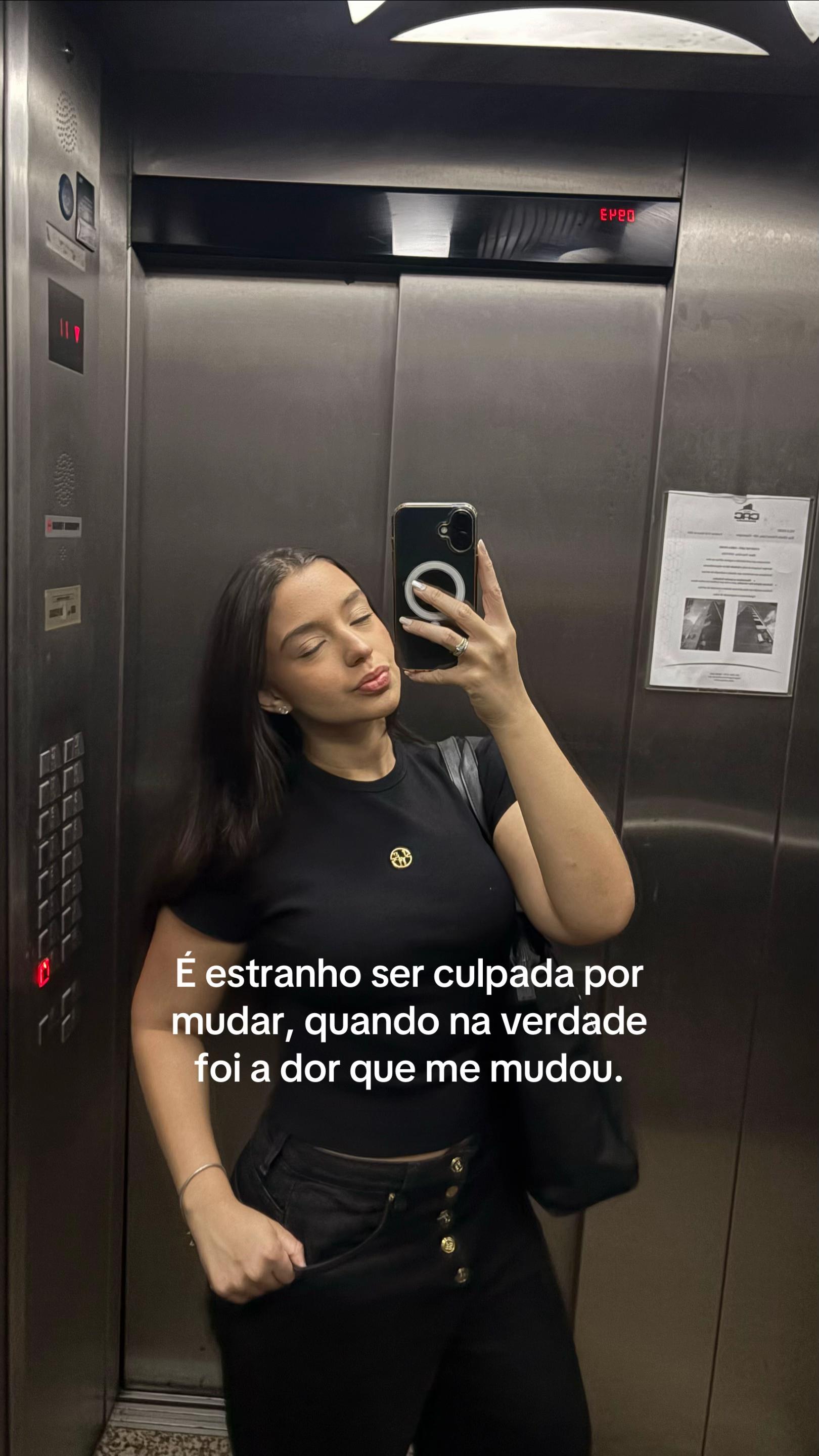 @analuizaopp