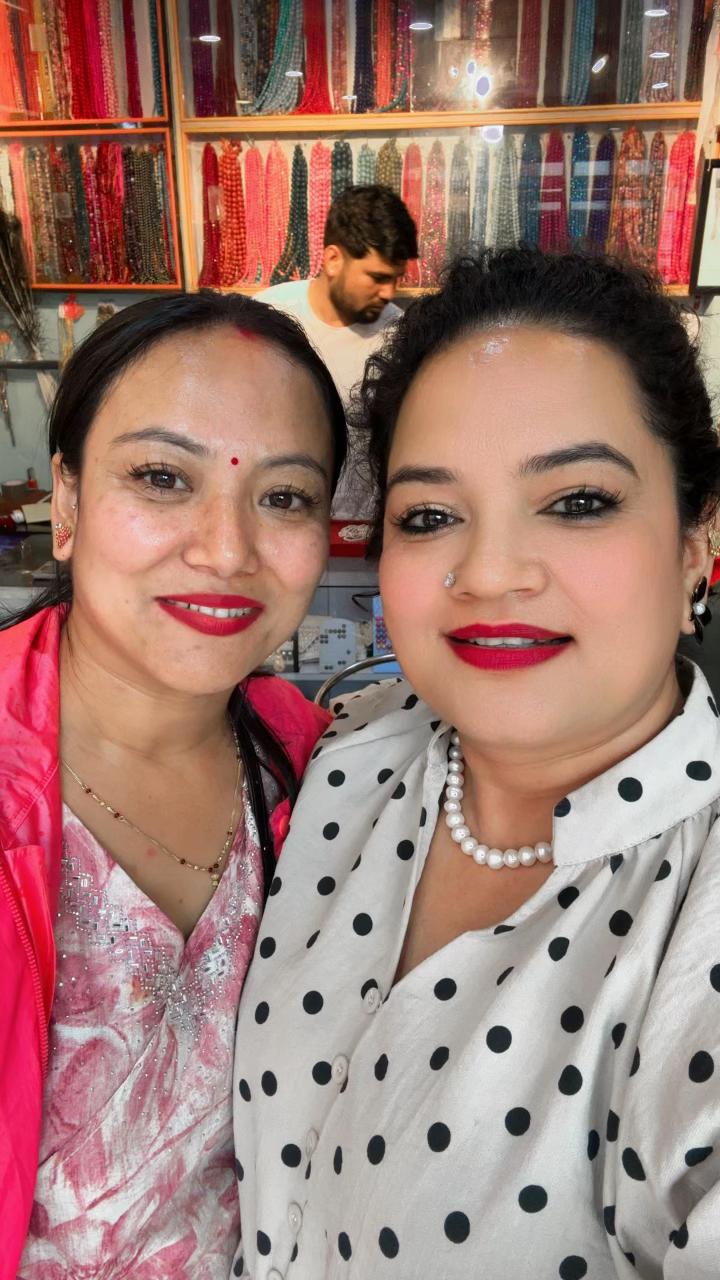 @🧿Divya thakuri 🧿( designer )