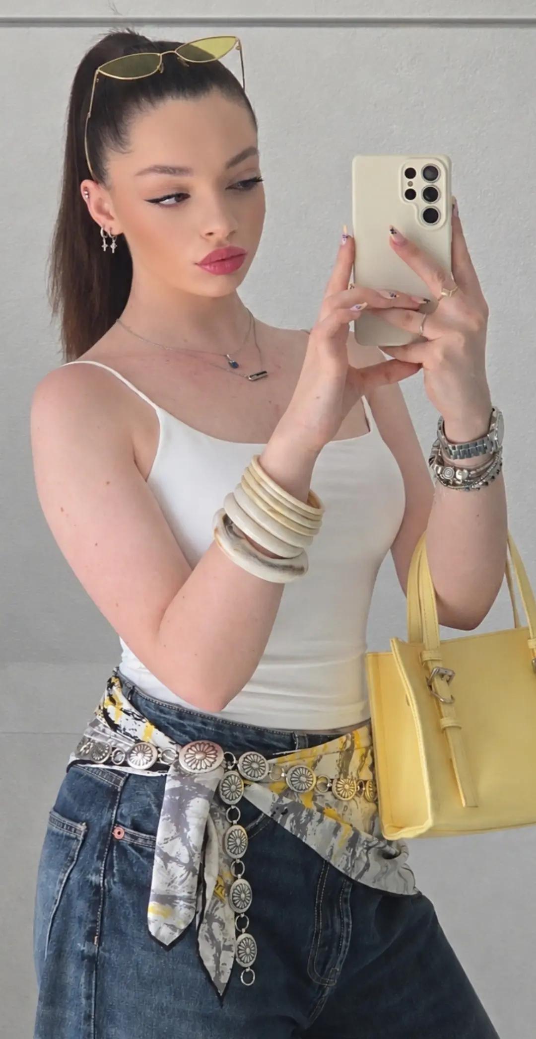 @arabella⁷