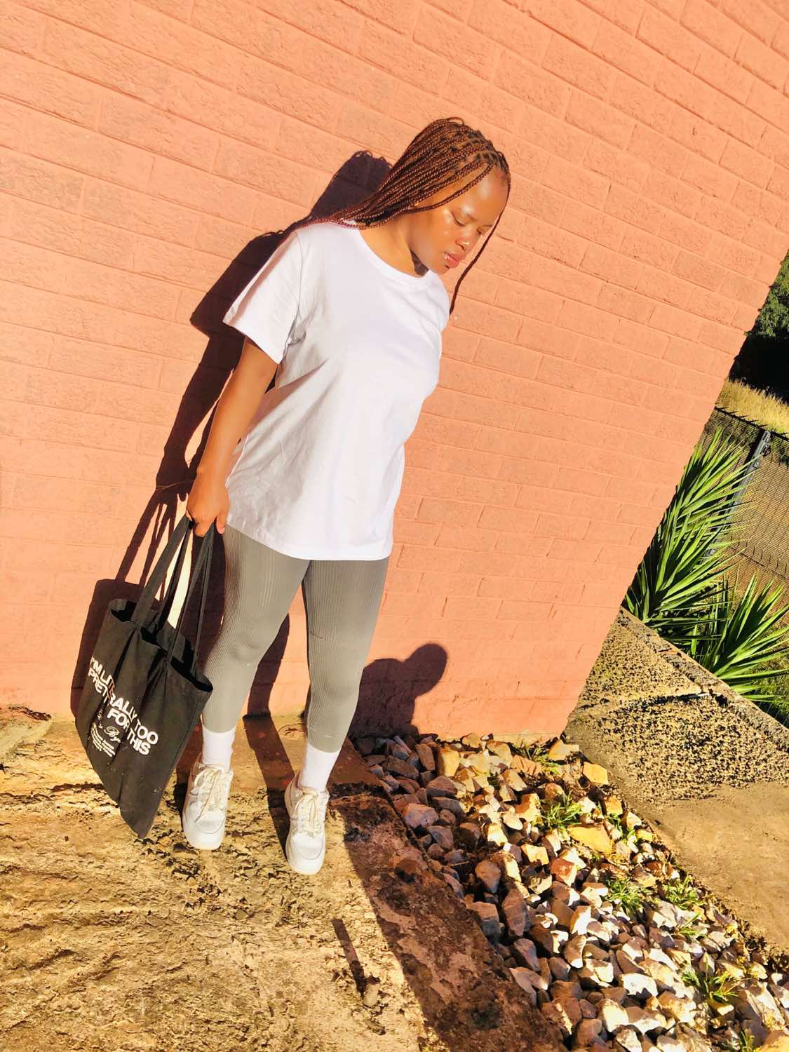 @MphoMokoena