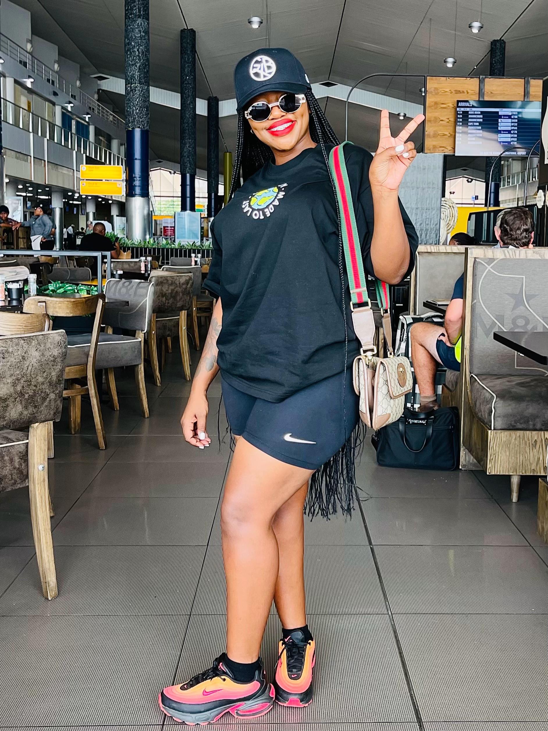@GIRLY 🇧🇼