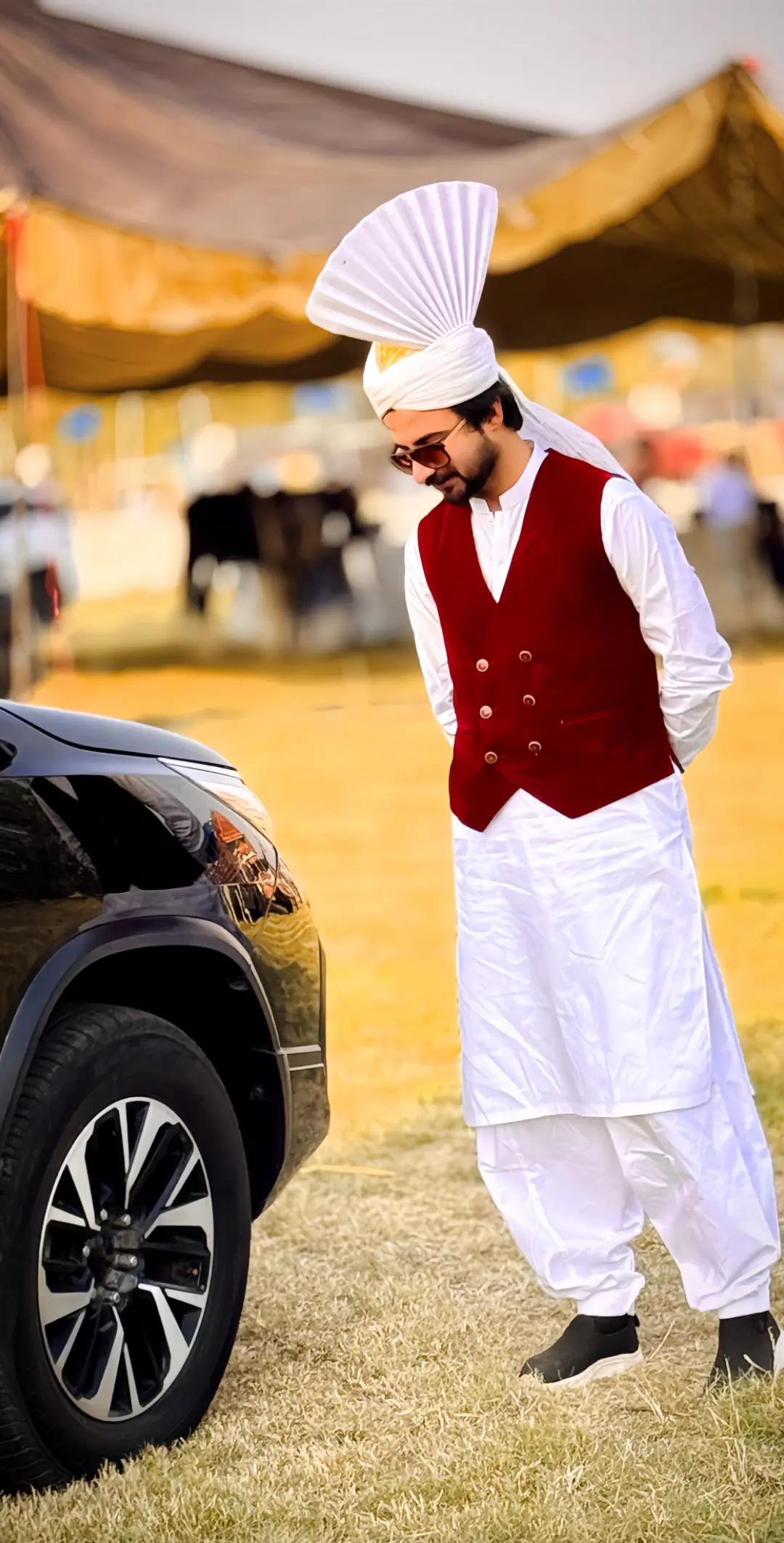 @Aamir Aziz Awan 👑❤️