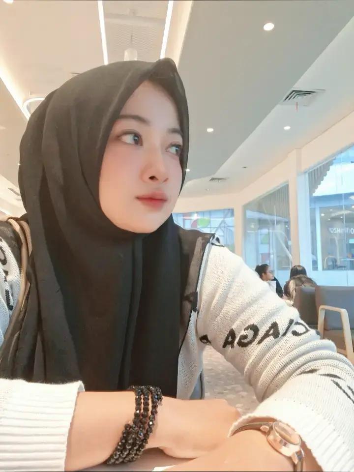 @Aurora Azzahra