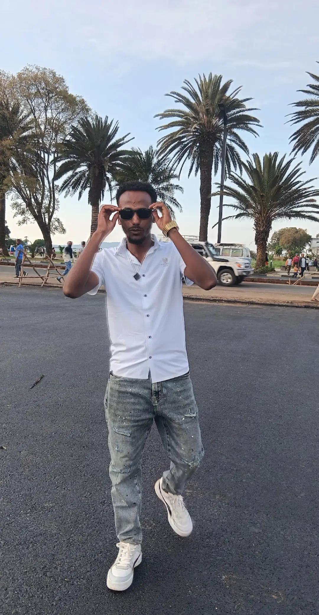 @መኩ ዘ-ባህር ዳር 🙌 💎
