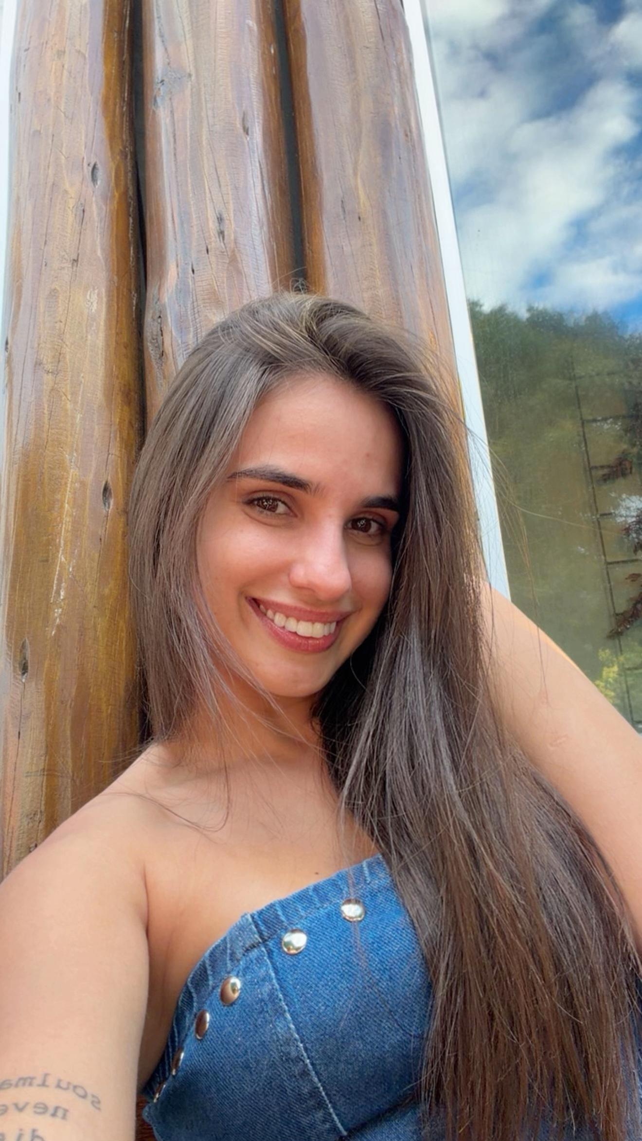 @Blenda Andrada