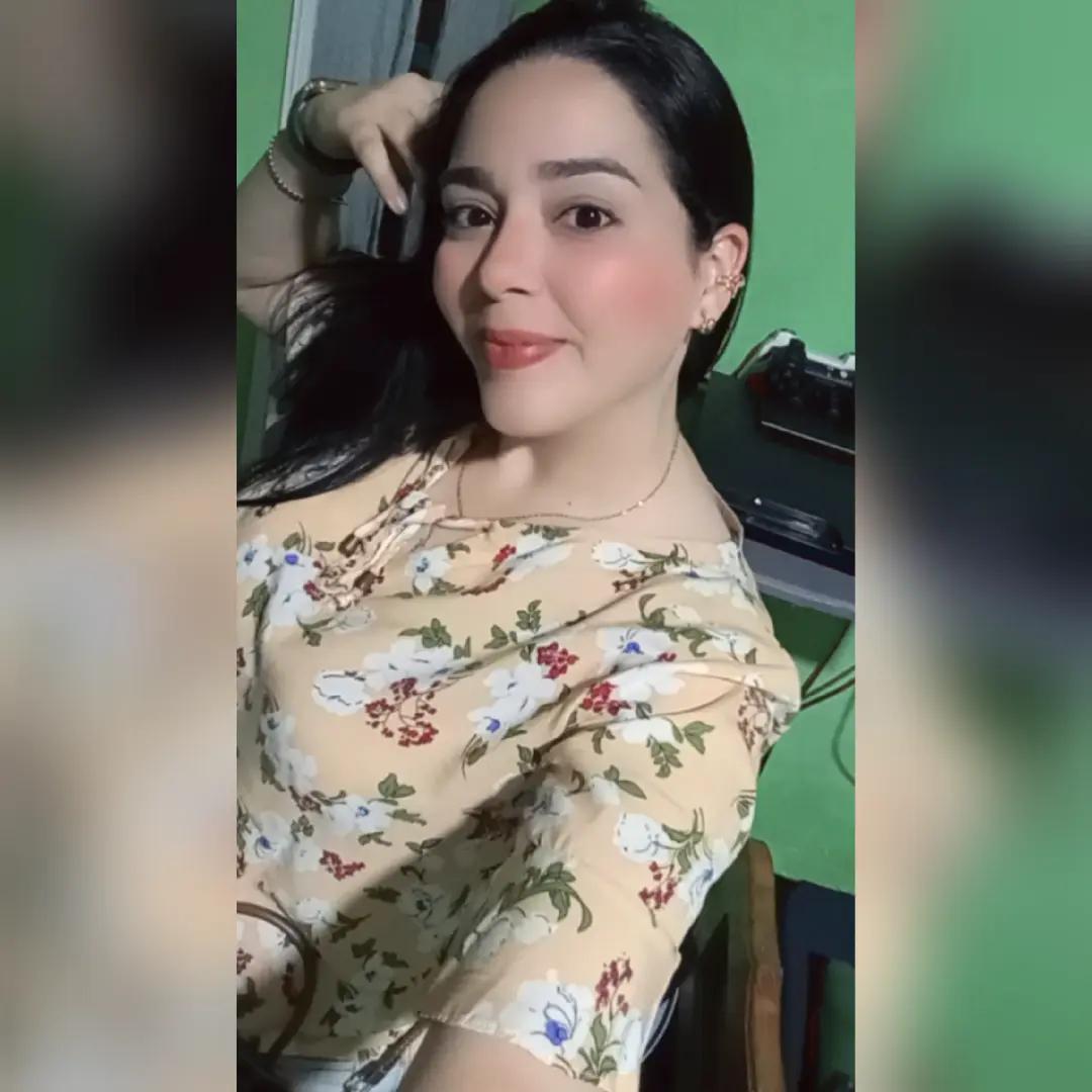 @Valeria largo💖