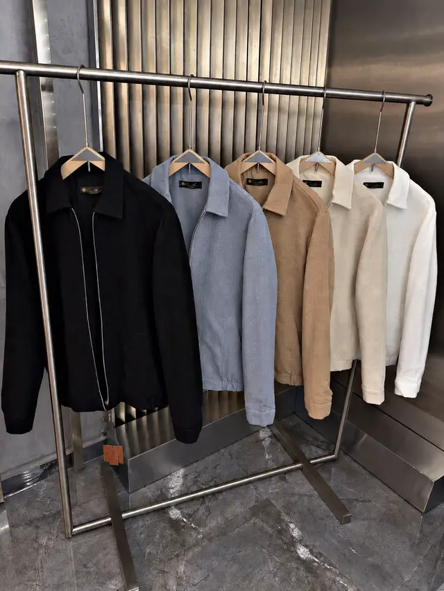 @Lucca Clothing®