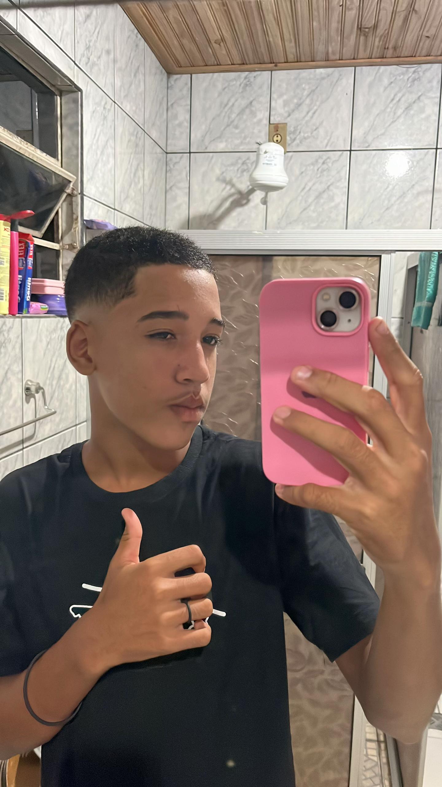 @Nanda🩷