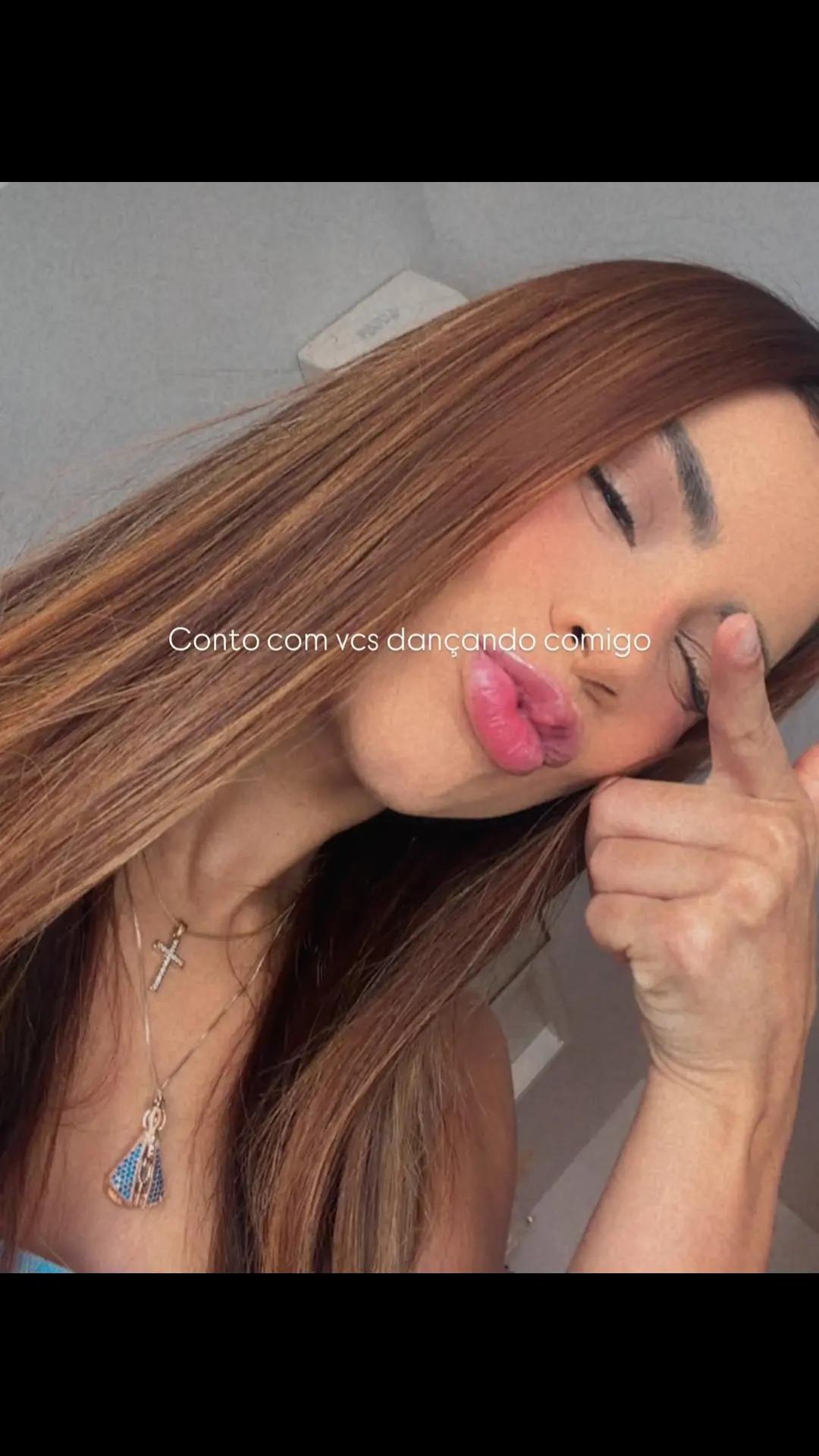 @Lexa em cena