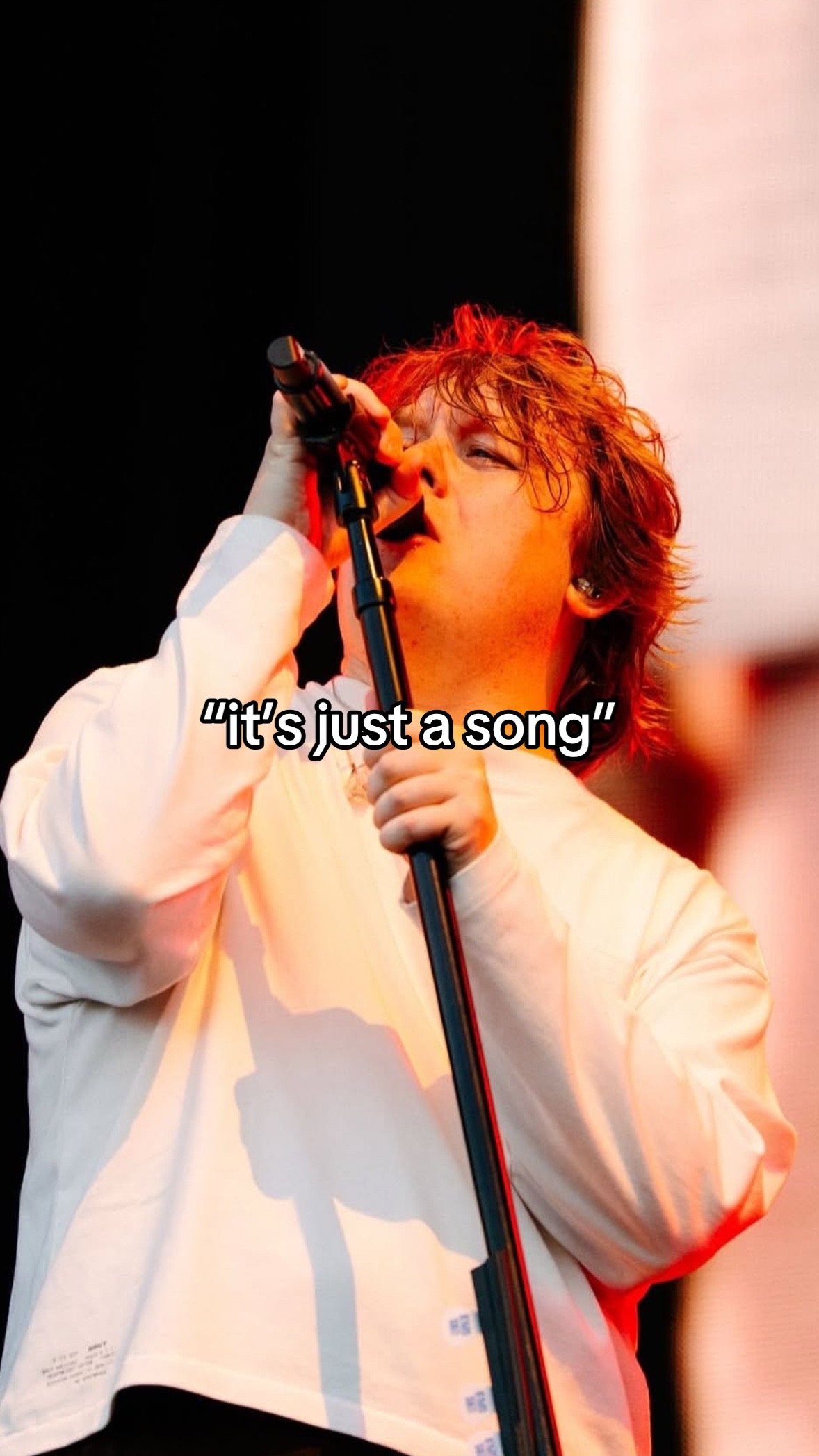 @lewis capaldi is king 👑