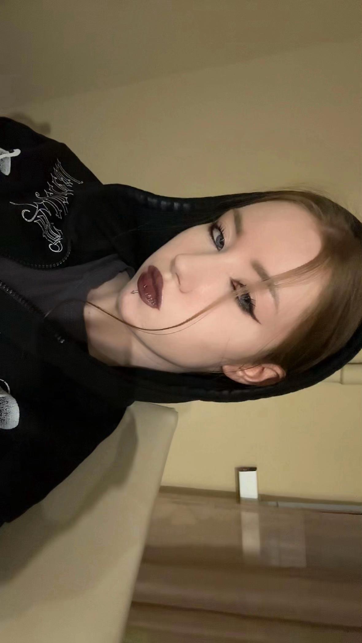 @Ди, которой 23