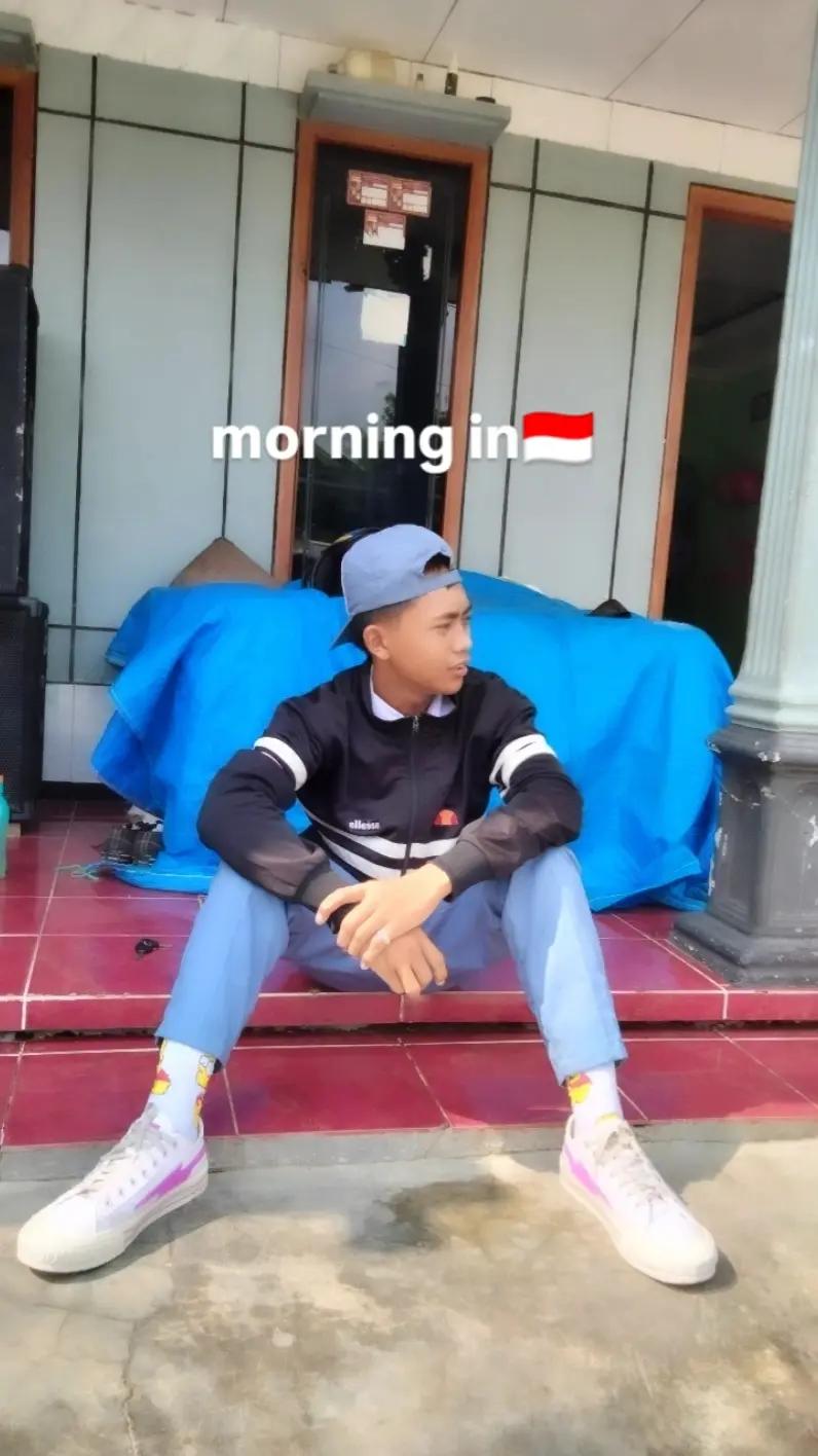 @nandhaa_tobi