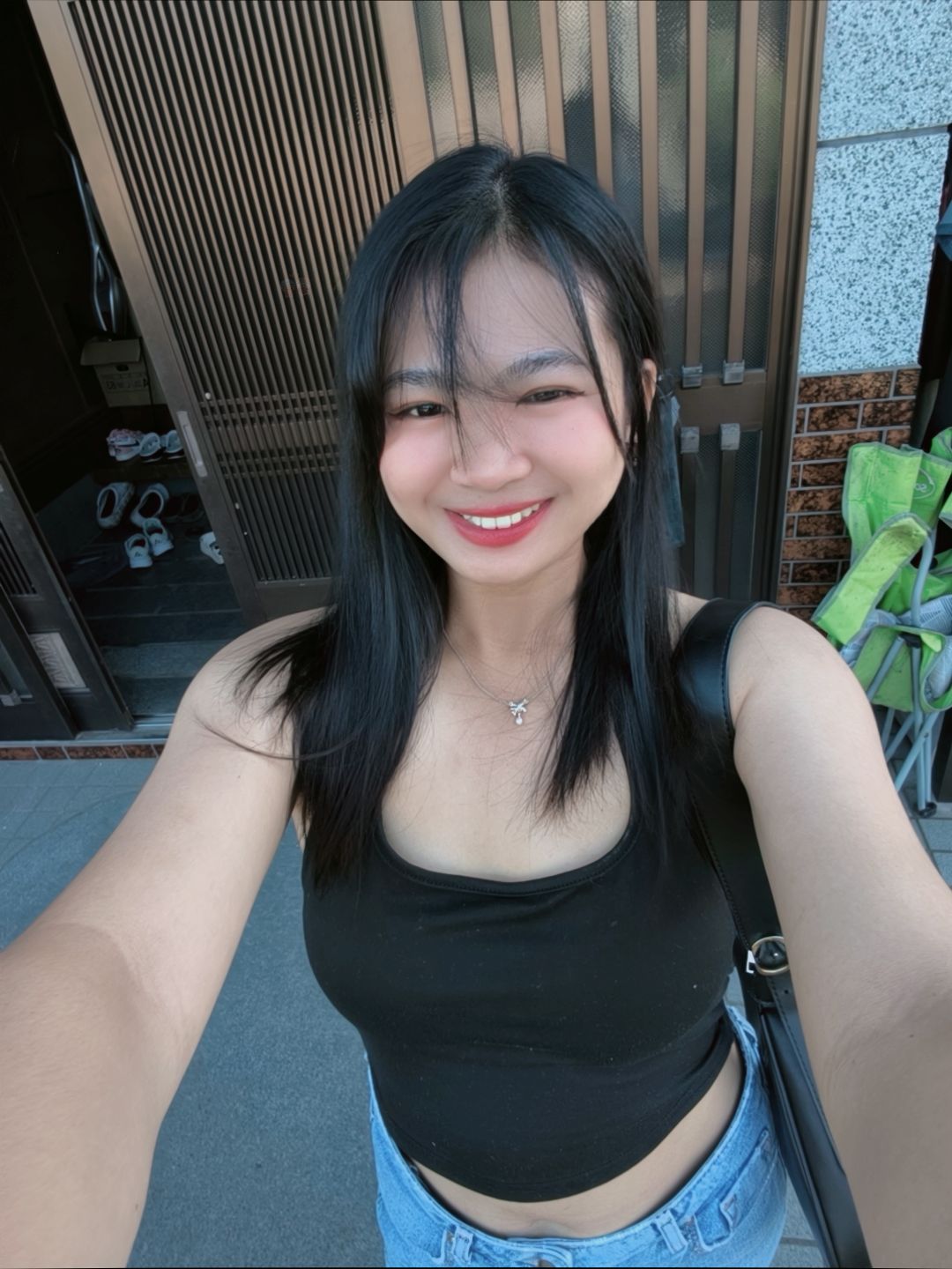 @☺️