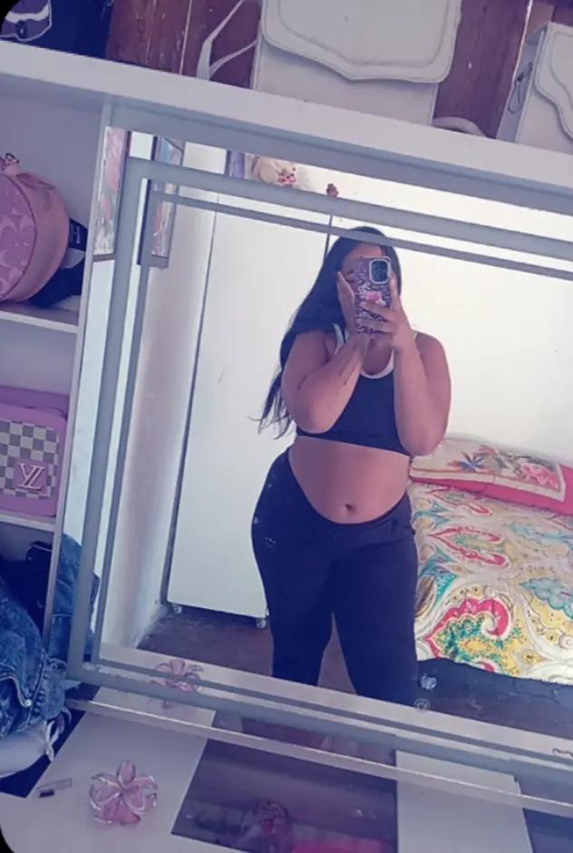 @Yeni🤯🩷