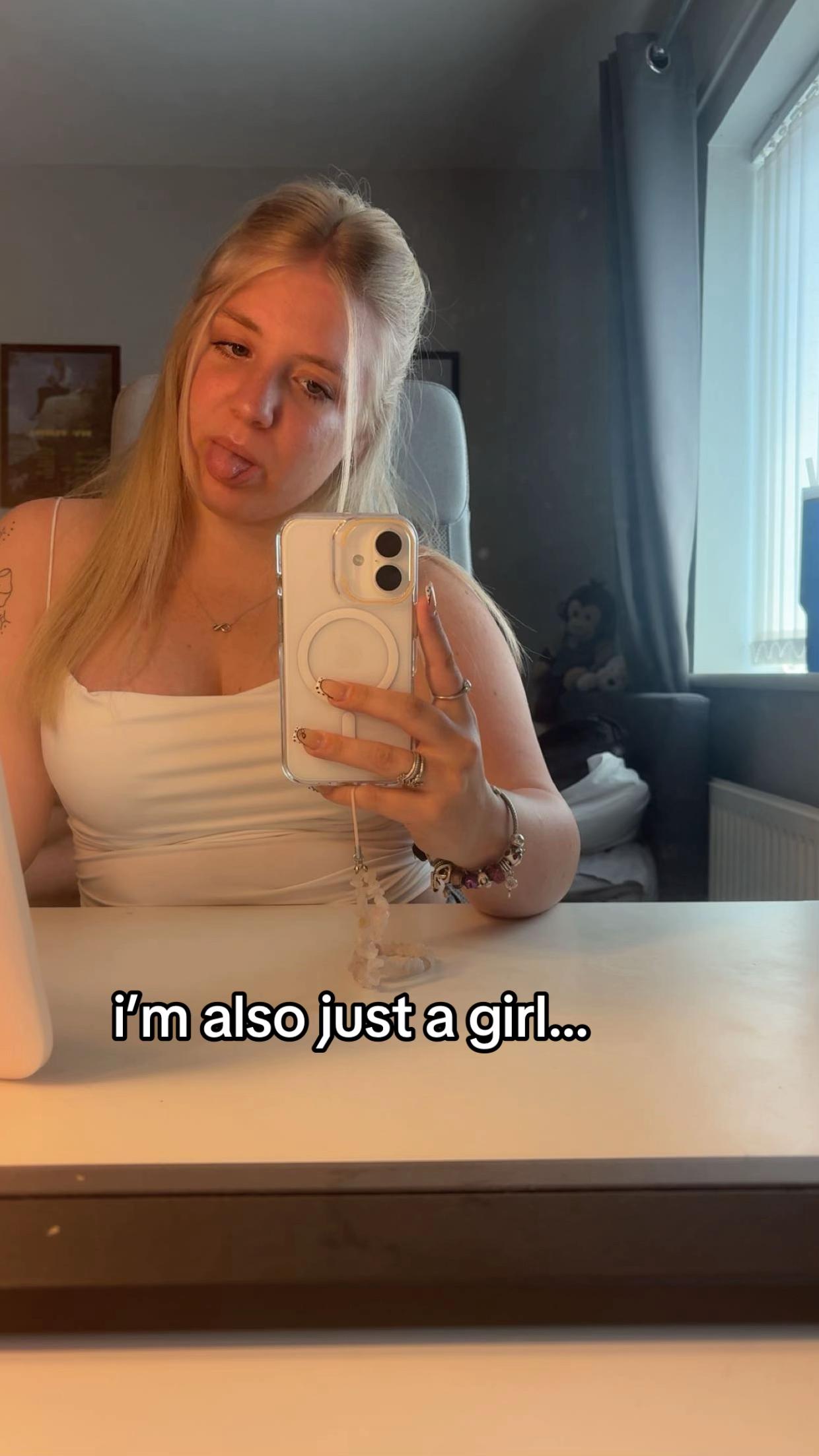 @Maizie x