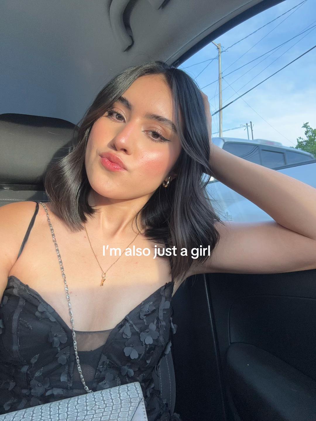 @Karina.leonnn