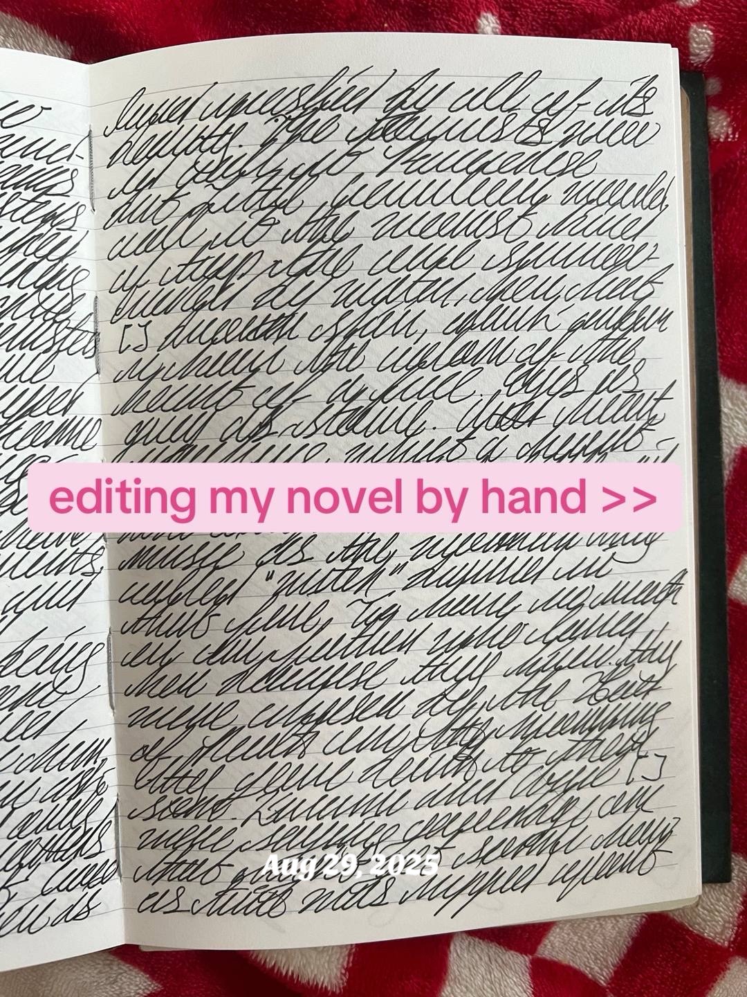@Dylan | Writer | CC 📚🦋