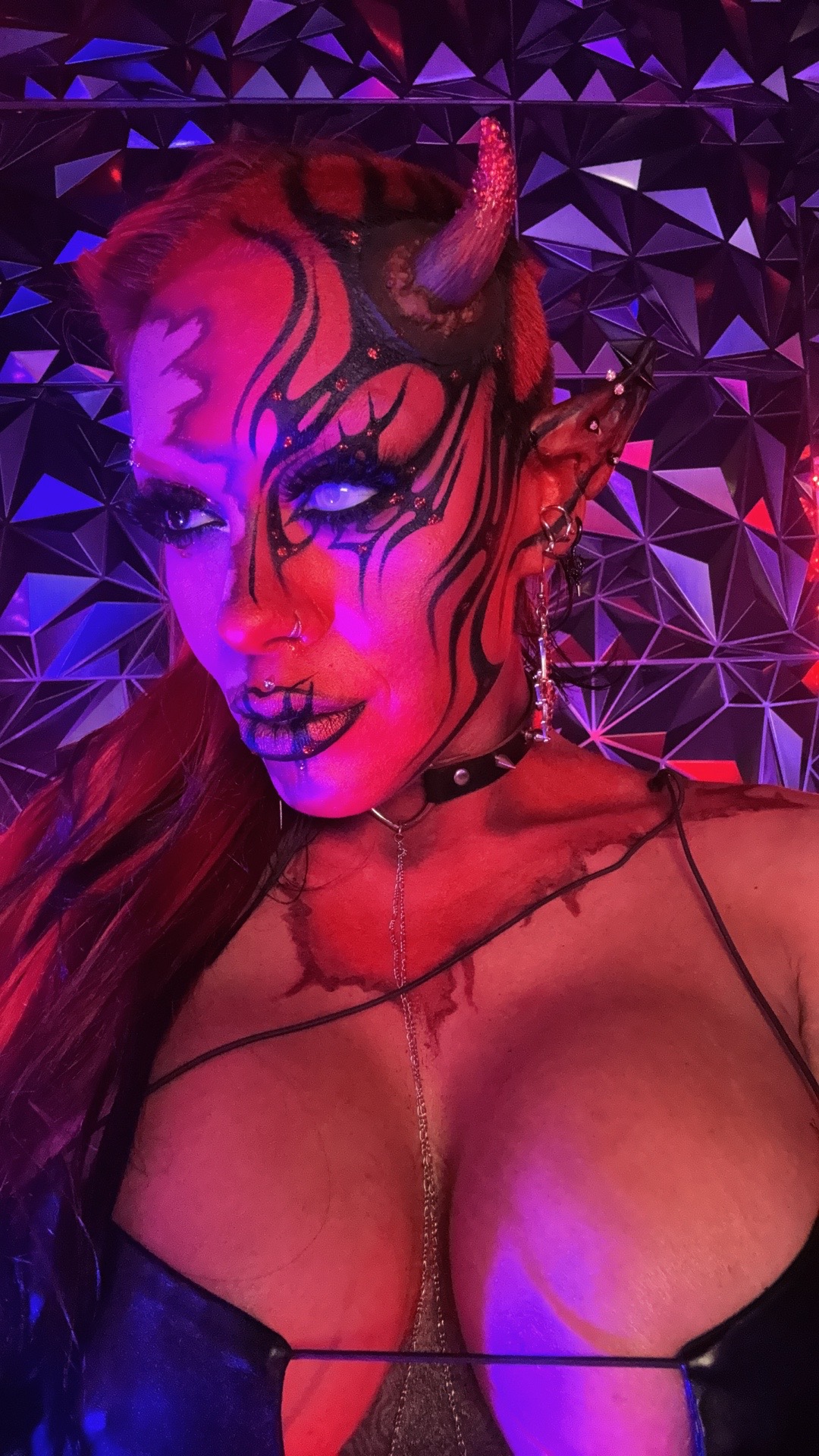 @MsRedXXX