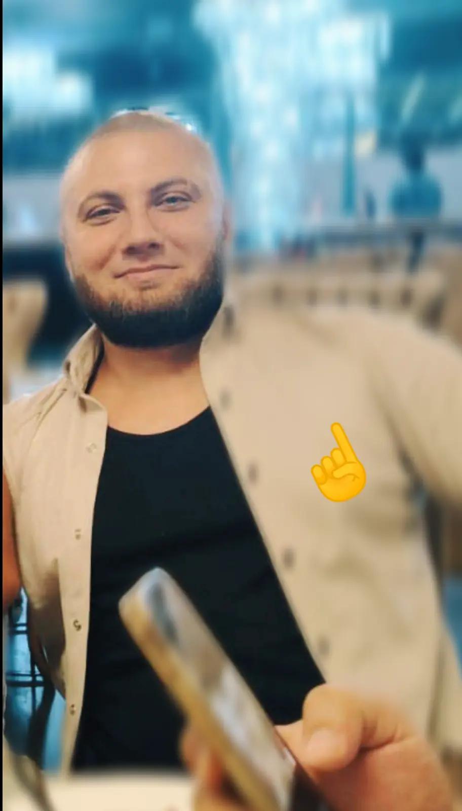 @🐺