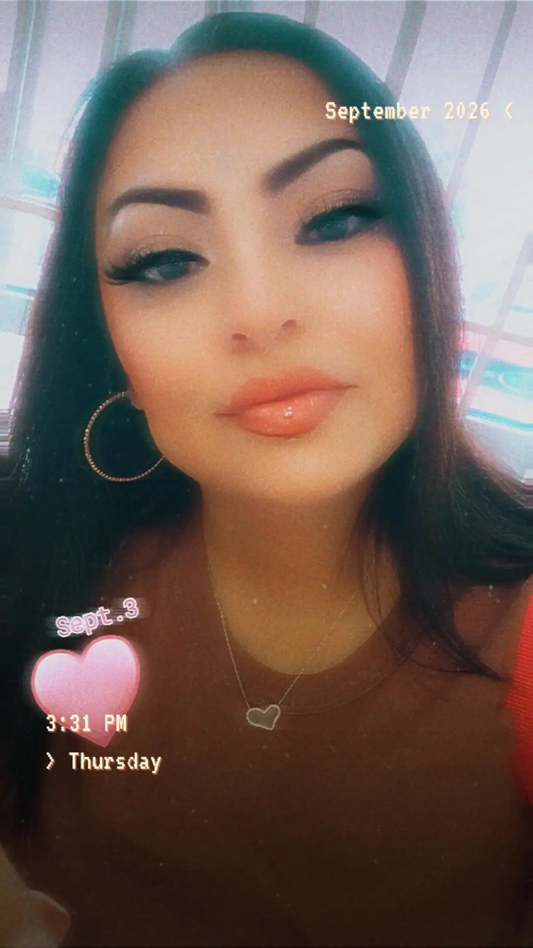 @Dee 💋💋💋💋